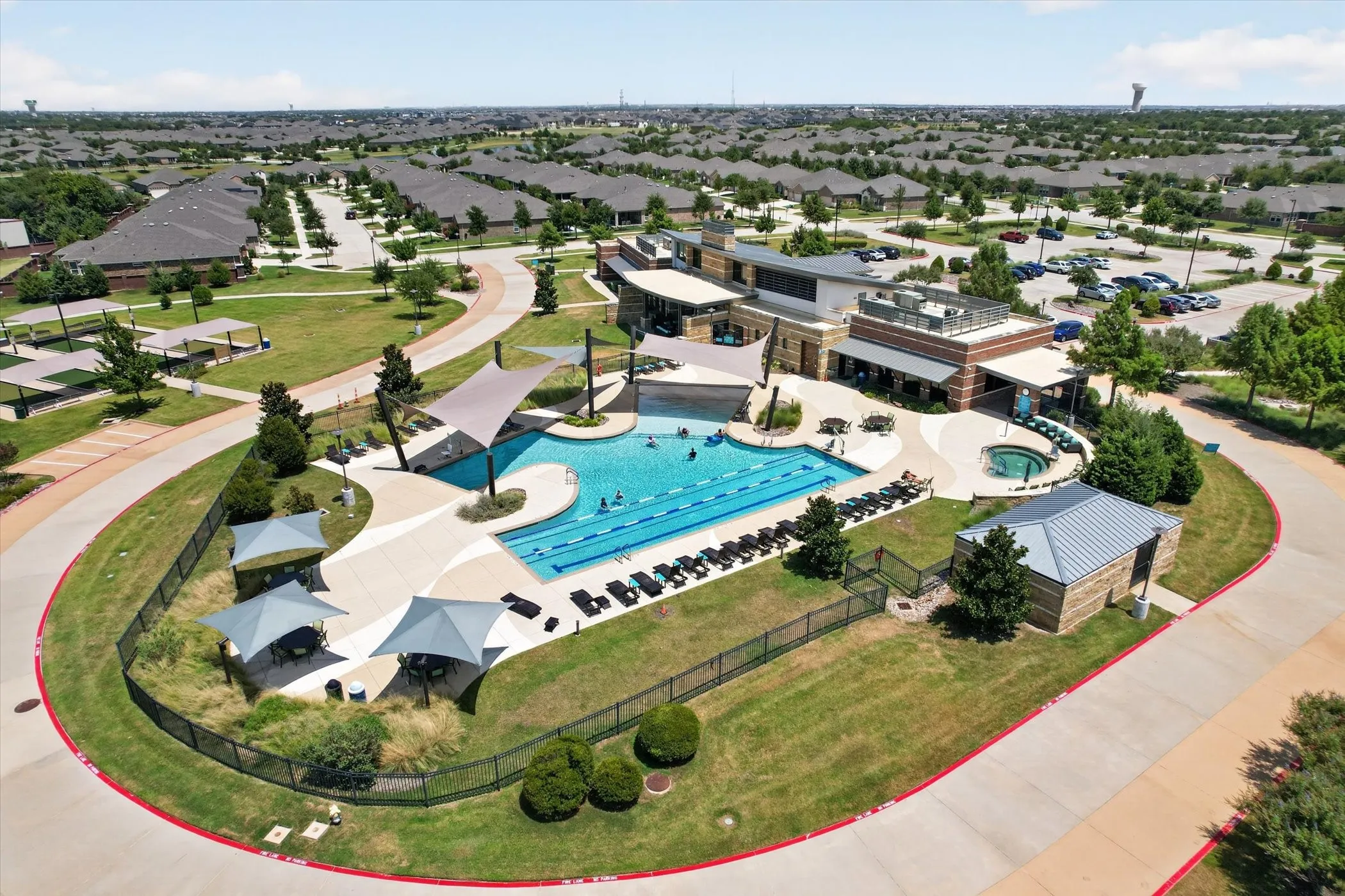 Single Family Residence For Sale in Collin County , 13683 Fernando Road, Frisco, Texas 75035, 5 Bedroom, 5 Bathroom, 3 Garage spaces, 4,605 Sqft, built in 2020, mls#21353863, Real Estate Agent in Frisco, Homes For Sale in Collin county, Homes For Sale in Frisco, Realtor in Frisco Texas, Real Estate Brokerage Independent Realty Texas, Luminita Cordes Realtor