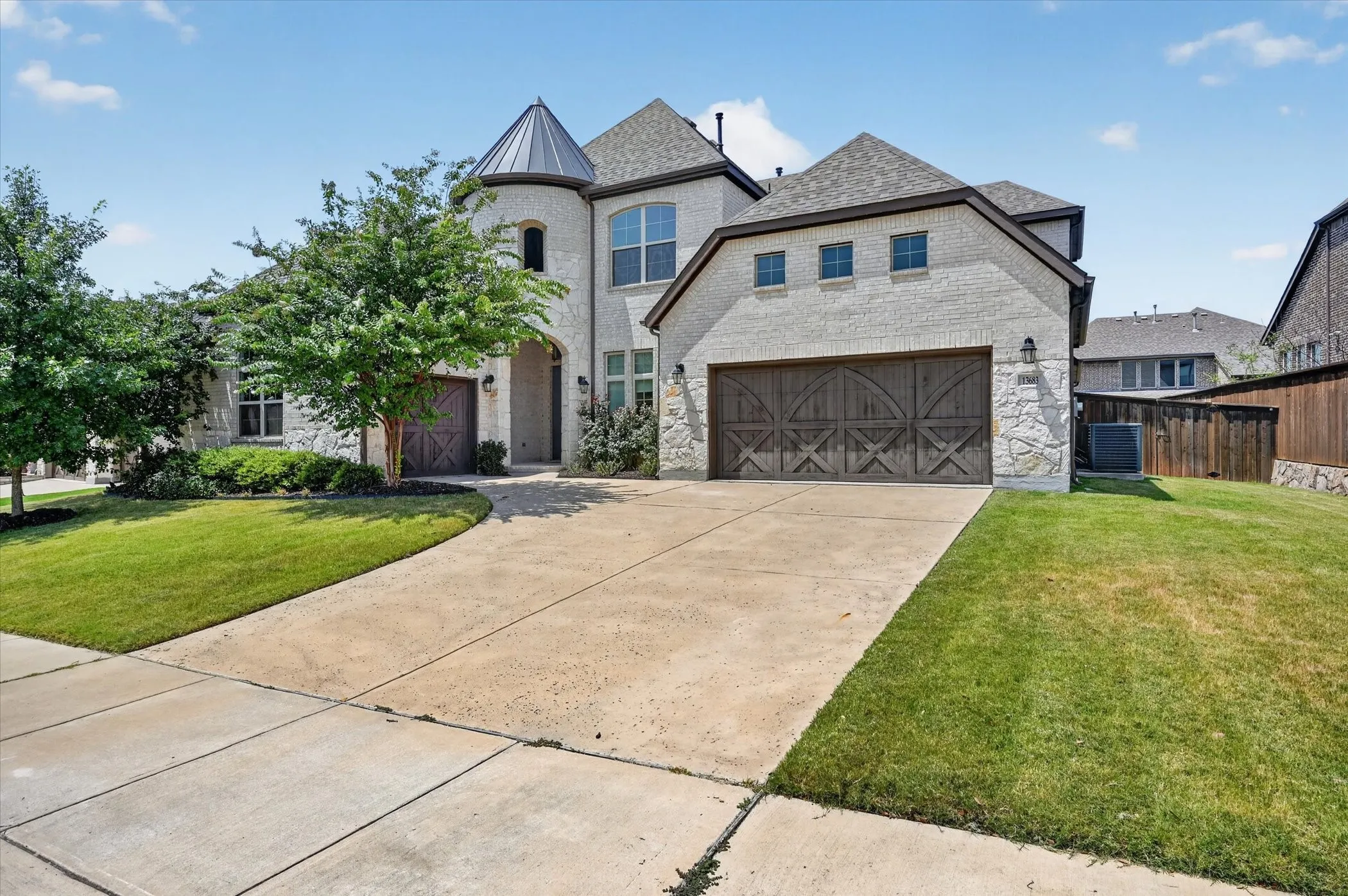 Single Family Residence For Sale in Collin County , 13683 Fernando Road, Frisco, Texas 75035, 5 Bedroom, 5 Bathroom, 3 Garage spaces, 4,605 Sqft, built in 2020, mls#21353863, Real Estate Agent in Frisco, Homes For Sale in Collin county, Homes For Sale in Frisco, Realtor in Frisco Texas, Real Estate Brokerage Independent Realty Texas, Luminita Cordes Realtor
