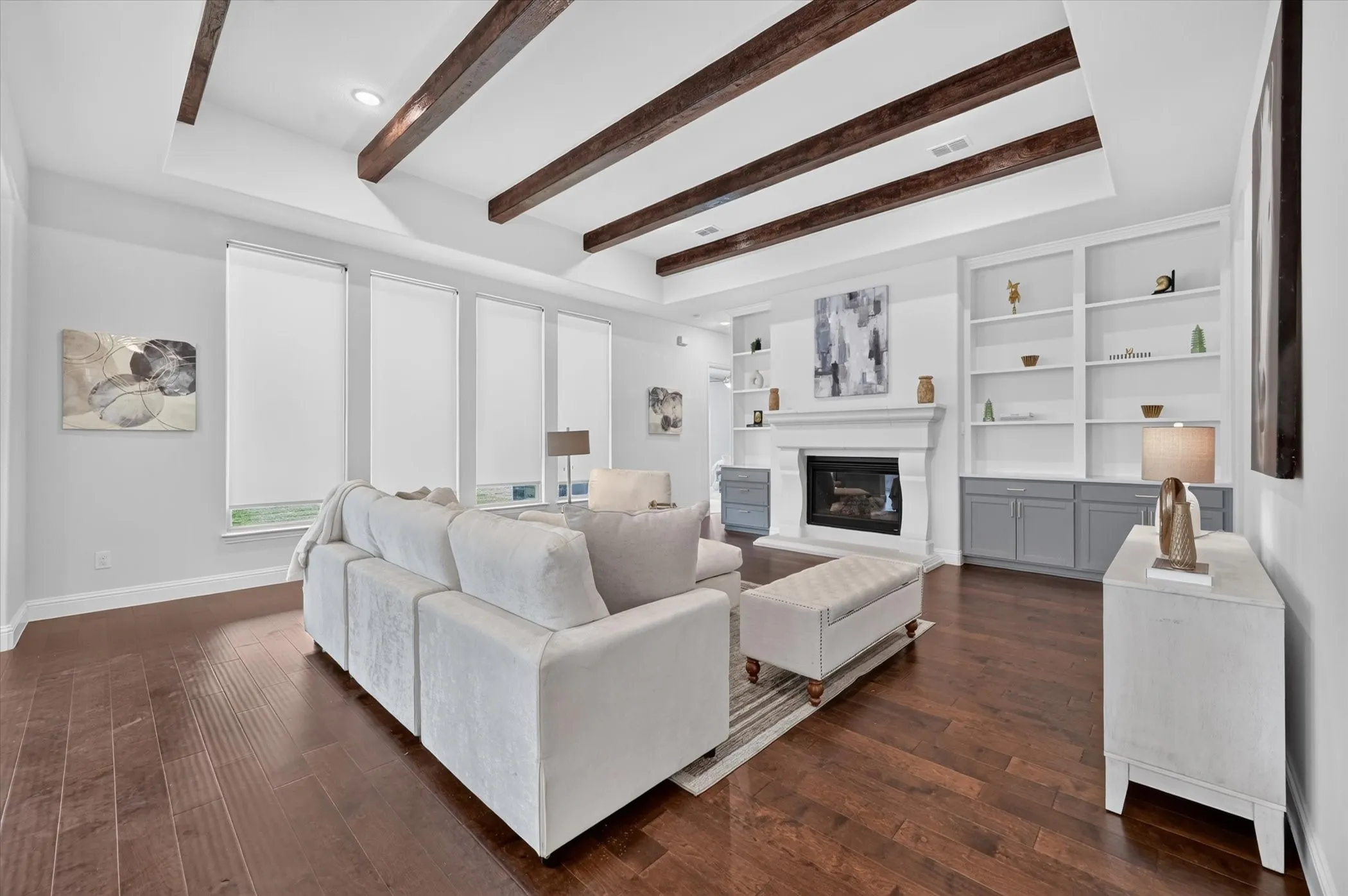 Single Family Residence For Sale in Collin County , 13683 Fernando Road, Frisco, Texas 75035, 5 Bedroom, 5 Bathroom, 3 Garage spaces, 4,605 Sqft, built in 2020, mls#21353863, Real Estate Agent in Frisco, Homes For Sale in Collin county, Homes For Sale in Frisco, Realtor in Frisco Texas, Real Estate Brokerage Independent Realty Texas, Luminita Cordes Realtor