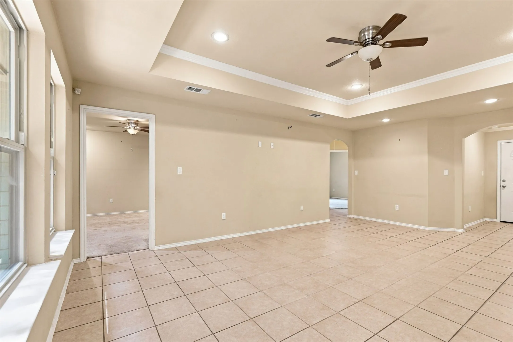 Single Family Residence For Sale in Titus County , 613 Therese Ct., Mt Pleasant, Texas 75455, 3 Bedroom, 2 Bathroom, 1 Garage spaces, 1,225 Sqft, built in 2012, mls#21352942, Real Estate Agent in Mt Pleasant, Homes For Sale in Titus county, Homes For Sale in Mt Pleasant, Realtor in Mt Pleasant Texas, Real Estate Brokerage Independent Realty Texas, Luminita Cordes Realtor