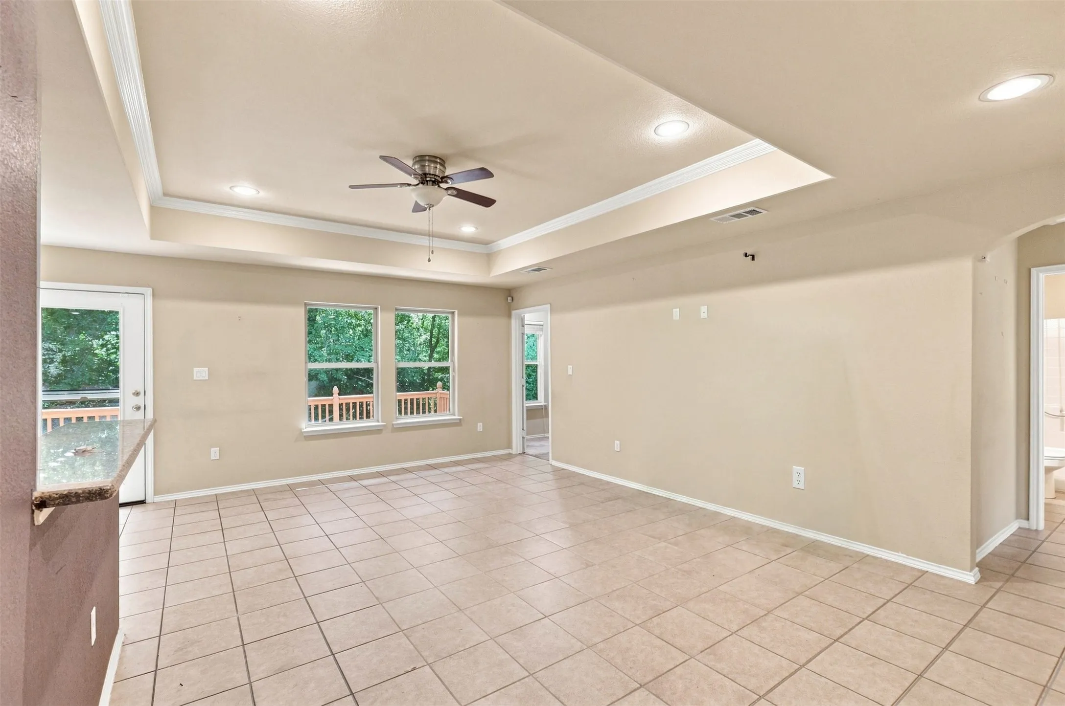 Single Family Residence For Sale in Titus County , 613 Therese Ct., Mt Pleasant, Texas 75455, 3 Bedroom, 2 Bathroom, 1 Garage spaces, 1,225 Sqft, built in 2012, mls#21352942, Real Estate Agent in Mt Pleasant, Homes For Sale in Titus county, Homes For Sale in Mt Pleasant, Realtor in Mt Pleasant Texas, Real Estate Brokerage Independent Realty Texas, Luminita Cordes Realtor