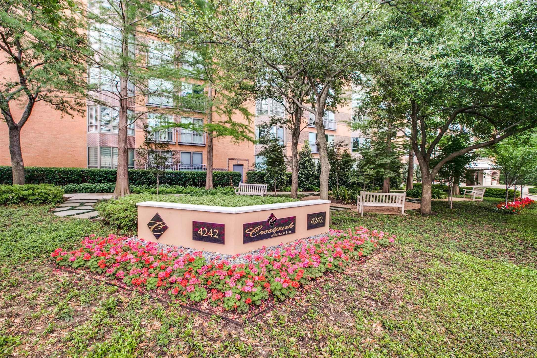 Condominium For Rent in Dallas County , 4242 Lomo Alto Drive N51, Highland Park, Texas 75219, 2 Bedroom, 3 Bathroom, 1 Garage spaces, 1,510 Sqft, built in 1950, mls#21353900, Real Estate Agent in Highland Park, Homes For Rent in Dallas county, Homes For Rent in Highland Park, Realtor in Highland Park Texas, Real Estate Brokerage Independent Realty Texas, Luminita Cordes Realtor
