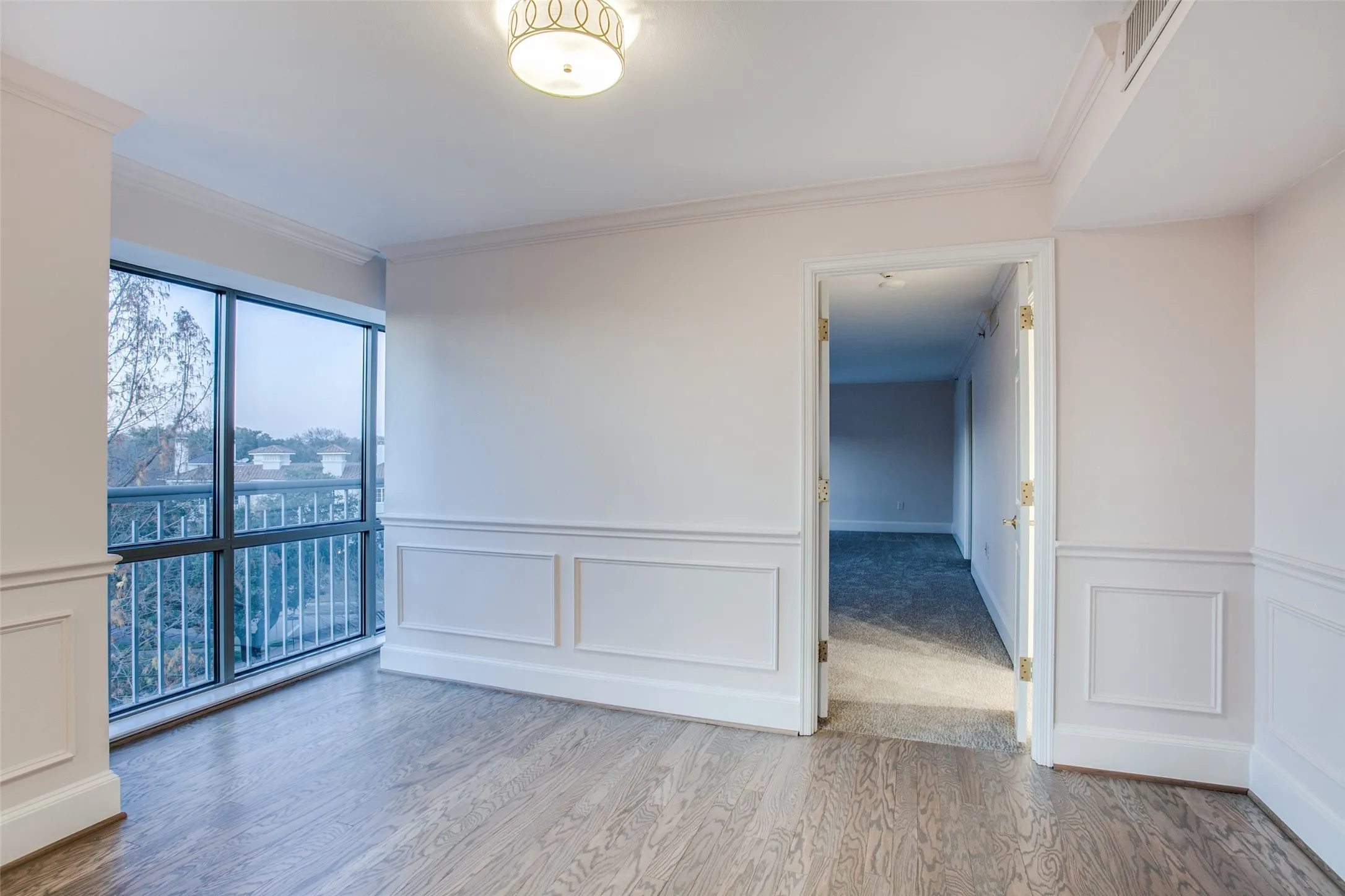 Condominium For Rent in Dallas County , 4242 Lomo Alto Drive N51, Highland Park, Texas 75219, 2 Bedroom, 3 Bathroom, 1 Garage spaces, 1,510 Sqft, built in 1950, mls#21353900, Real Estate Agent in Highland Park, Homes For Rent in Dallas county, Homes For Rent in Highland Park, Realtor in Highland Park Texas, Real Estate Brokerage Independent Realty Texas, Luminita Cordes Realtor
