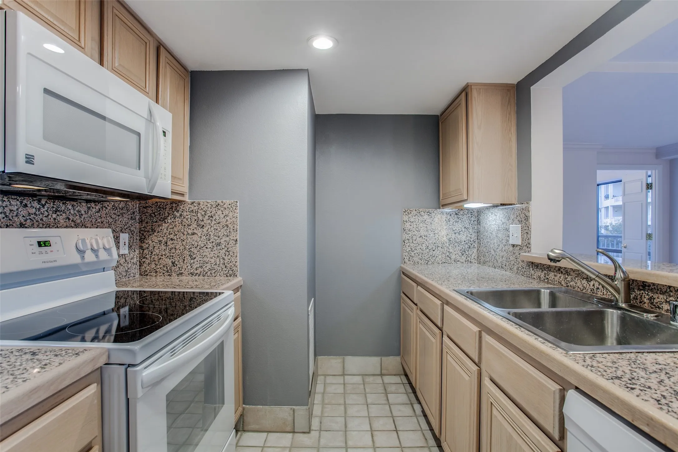 Condominium For Rent in Dallas County , 4242 Lomo Alto Drive N51, Highland Park, Texas 75219, 2 Bedroom, 3 Bathroom, 1 Garage spaces, 1,510 Sqft, built in 1950, mls#21353900, Real Estate Agent in Highland Park, Homes For Rent in Dallas county, Homes For Rent in Highland Park, Realtor in Highland Park Texas, Real Estate Brokerage Independent Realty Texas, Luminita Cordes Realtor