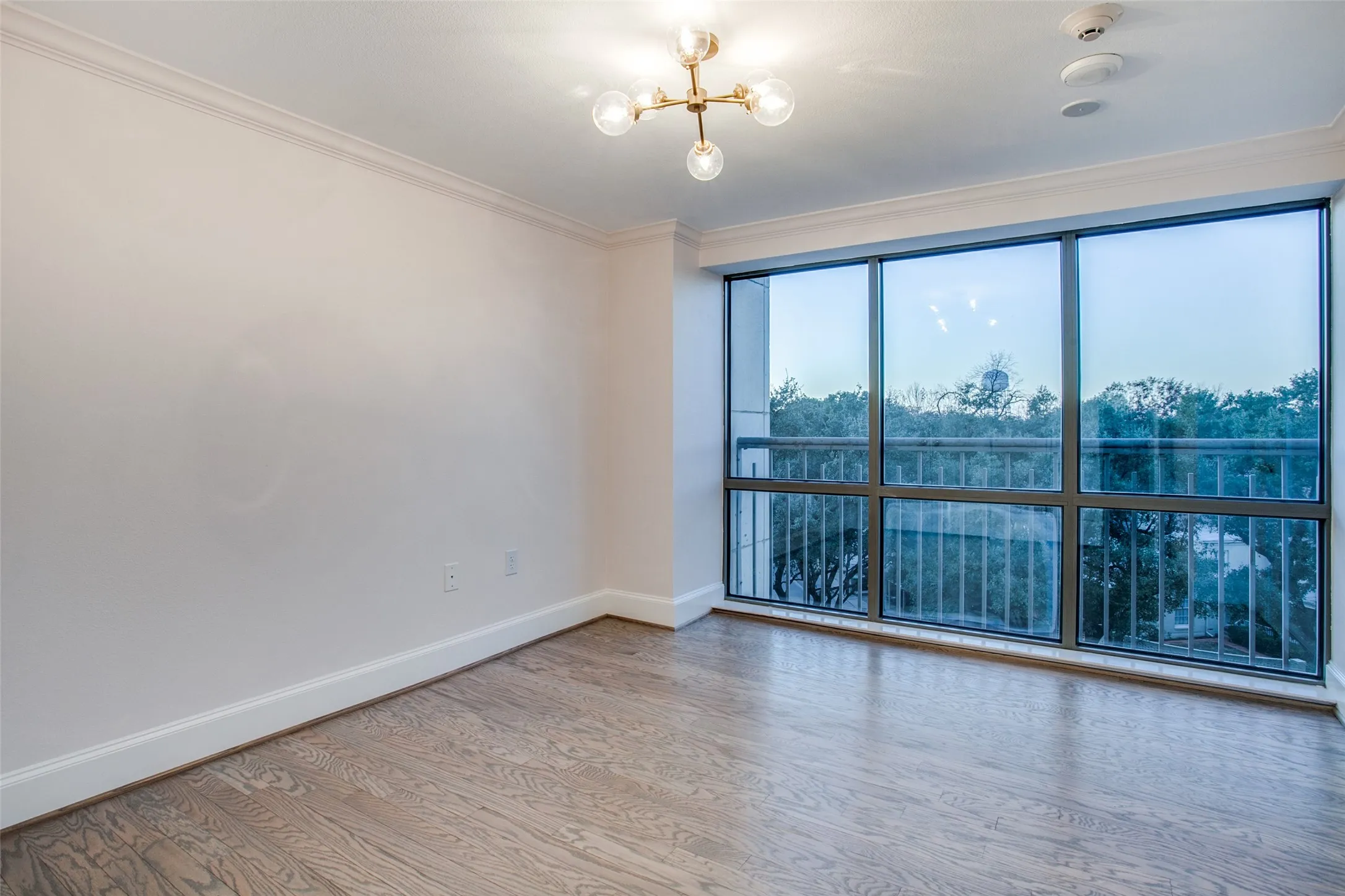 Condominium For Rent in Dallas County , 4242 Lomo Alto Drive N51, Highland Park, Texas 75219, 2 Bedroom, 3 Bathroom, 1 Garage spaces, 1,510 Sqft, built in 1950, mls#21353900, Real Estate Agent in Highland Park, Homes For Rent in Dallas county, Homes For Rent in Highland Park, Realtor in Highland Park Texas, Real Estate Brokerage Independent Realty Texas, Luminita Cordes Realtor
