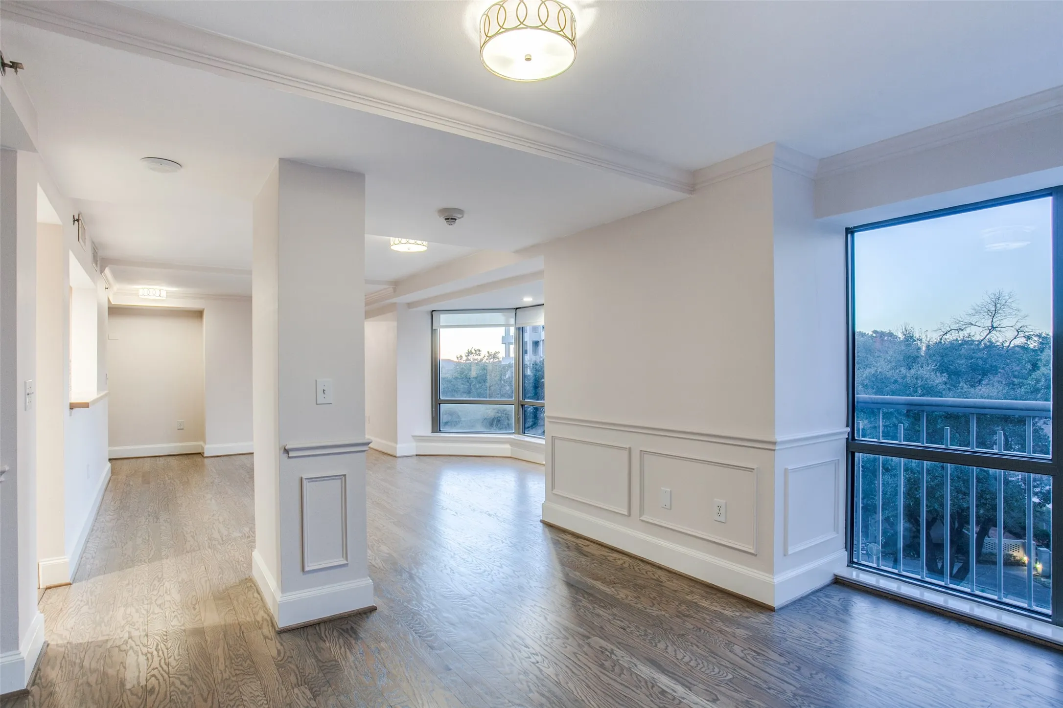 Condominium For Rent in Dallas County , 4242 Lomo Alto Drive N51, Highland Park, Texas 75219, 2 Bedroom, 3 Bathroom, 1 Garage spaces, 1,510 Sqft, built in 1950, mls#21353900, Real Estate Agent in Highland Park, Homes For Rent in Dallas county, Homes For Rent in Highland Park, Realtor in Highland Park Texas, Real Estate Brokerage Independent Realty Texas, Luminita Cordes Realtor