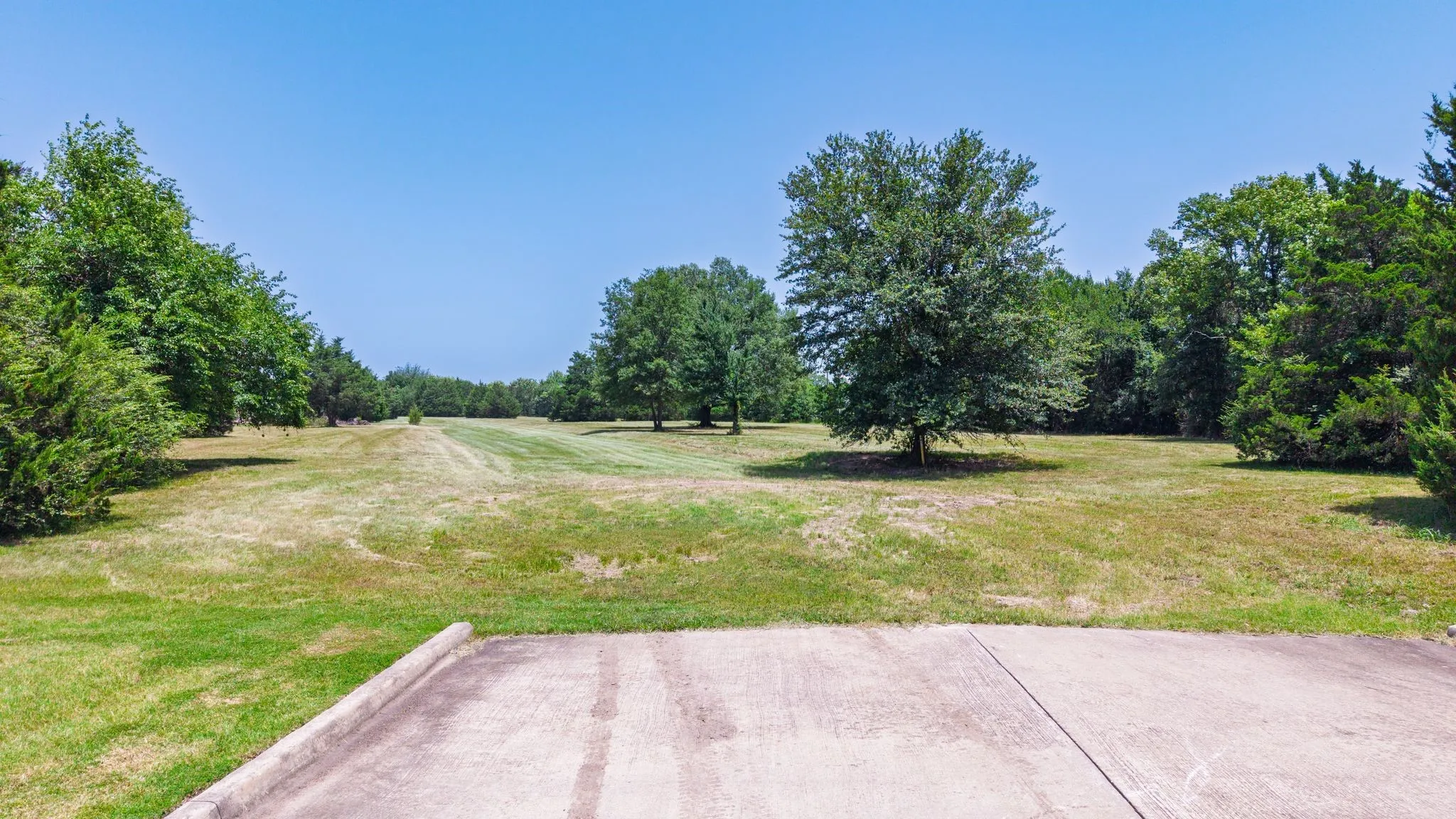 Unimproved Land For Sale in Hunt County , TRACT 20 Monroe Street, Commerce, Texas 75428, 0, 0, Garage spaces, 0 Sqft, built in 0, mls#21354049, Real Estate Agent in Commerce, Homes For Sale in Hunt county, Homes For Sale in Commerce, Realtor in Commerce Texas, Real Estate Brokerage Independent Realty Texas, Luminita Cordes Realtor
