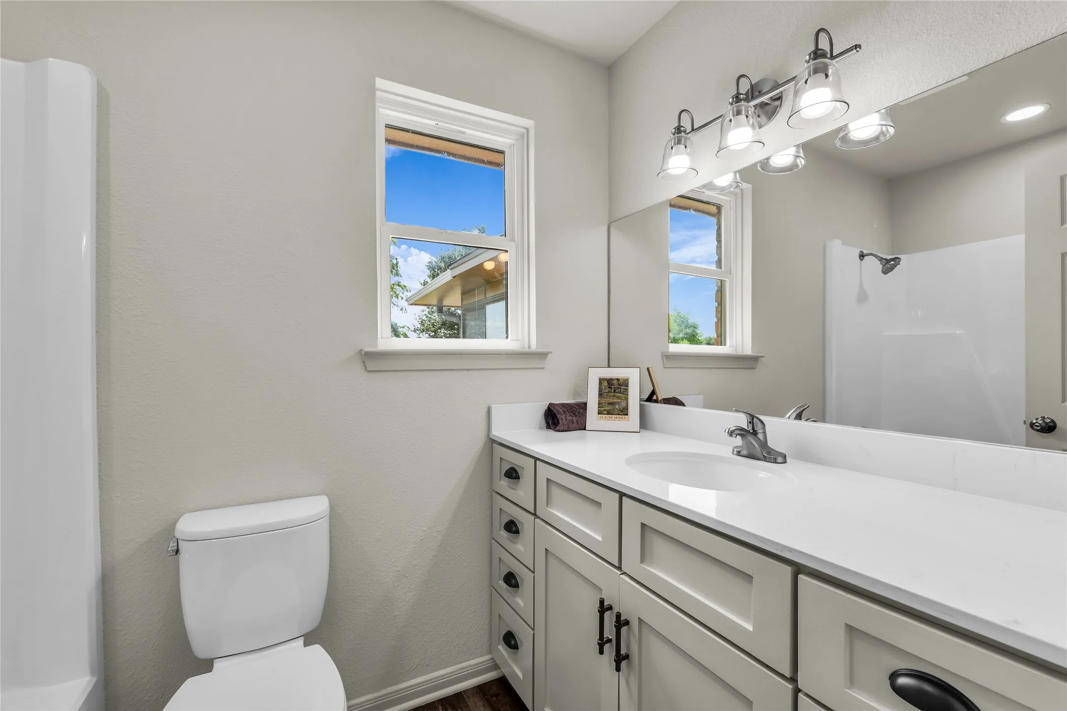 Single Family Residence For Sale in Mc Lennan County , 299 Aggie Way, China Spring, Texas 76633, 3 Bedroom, 3 Bathroom, Garage spaces, 2,038 Sqft, built in 1978, mls#21353693, Real Estate Agent in China Spring, Homes For Sale in Mc Lennan county, Homes For Sale in China Spring, Realtor in China Spring Texas, Real Estate Brokerage Independent Realty Texas, Luminita Cordes Realtor