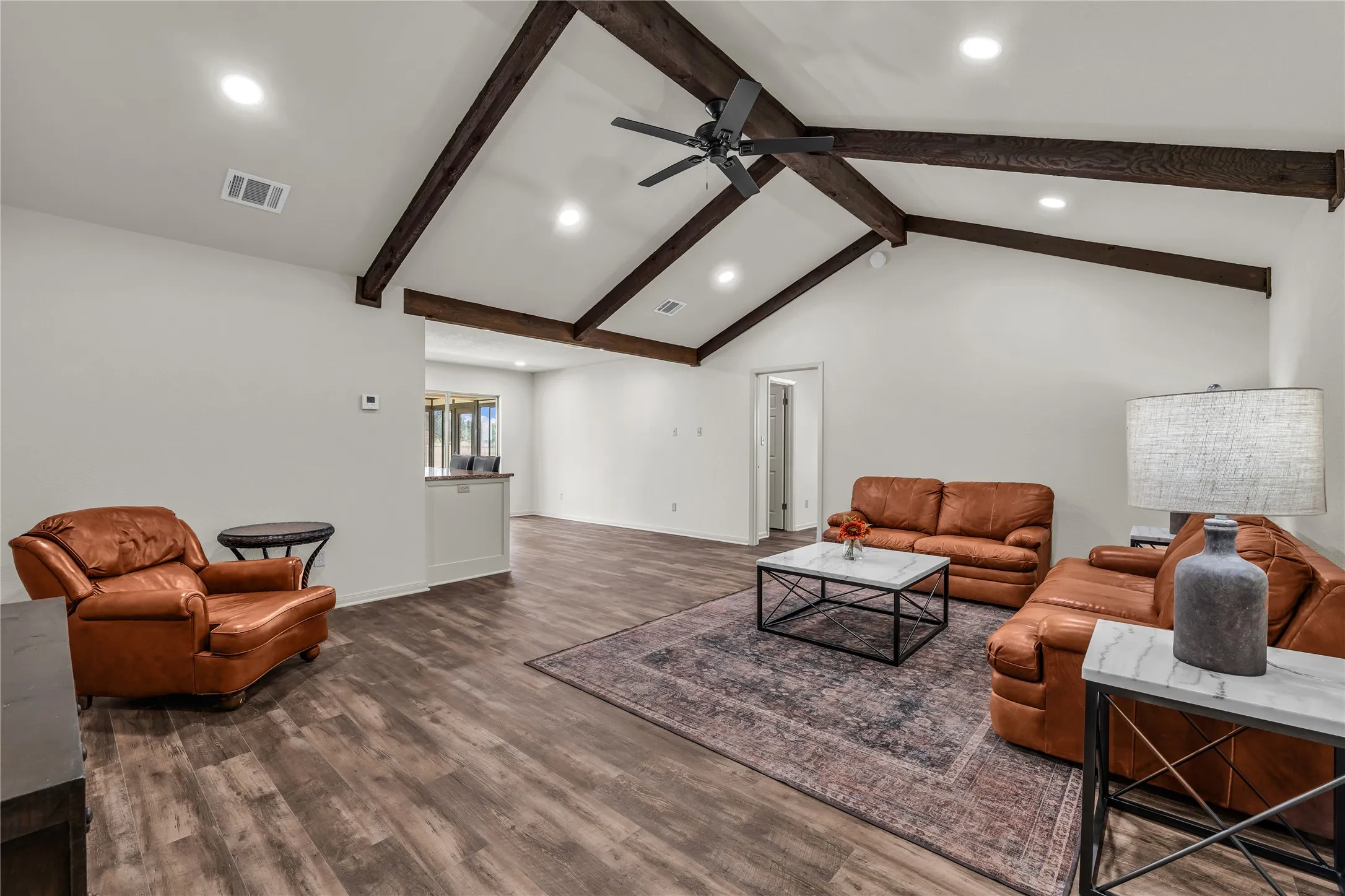 Single Family Residence For Sale in Mc Lennan County , 299 Aggie Way, China Spring, Texas 76633, 3 Bedroom, 3 Bathroom, Garage spaces, 2,038 Sqft, built in 1978, mls#21353693, Real Estate Agent in China Spring, Homes For Sale in Mc Lennan county, Homes For Sale in China Spring, Realtor in China Spring Texas, Real Estate Brokerage Independent Realty Texas, Luminita Cordes Realtor