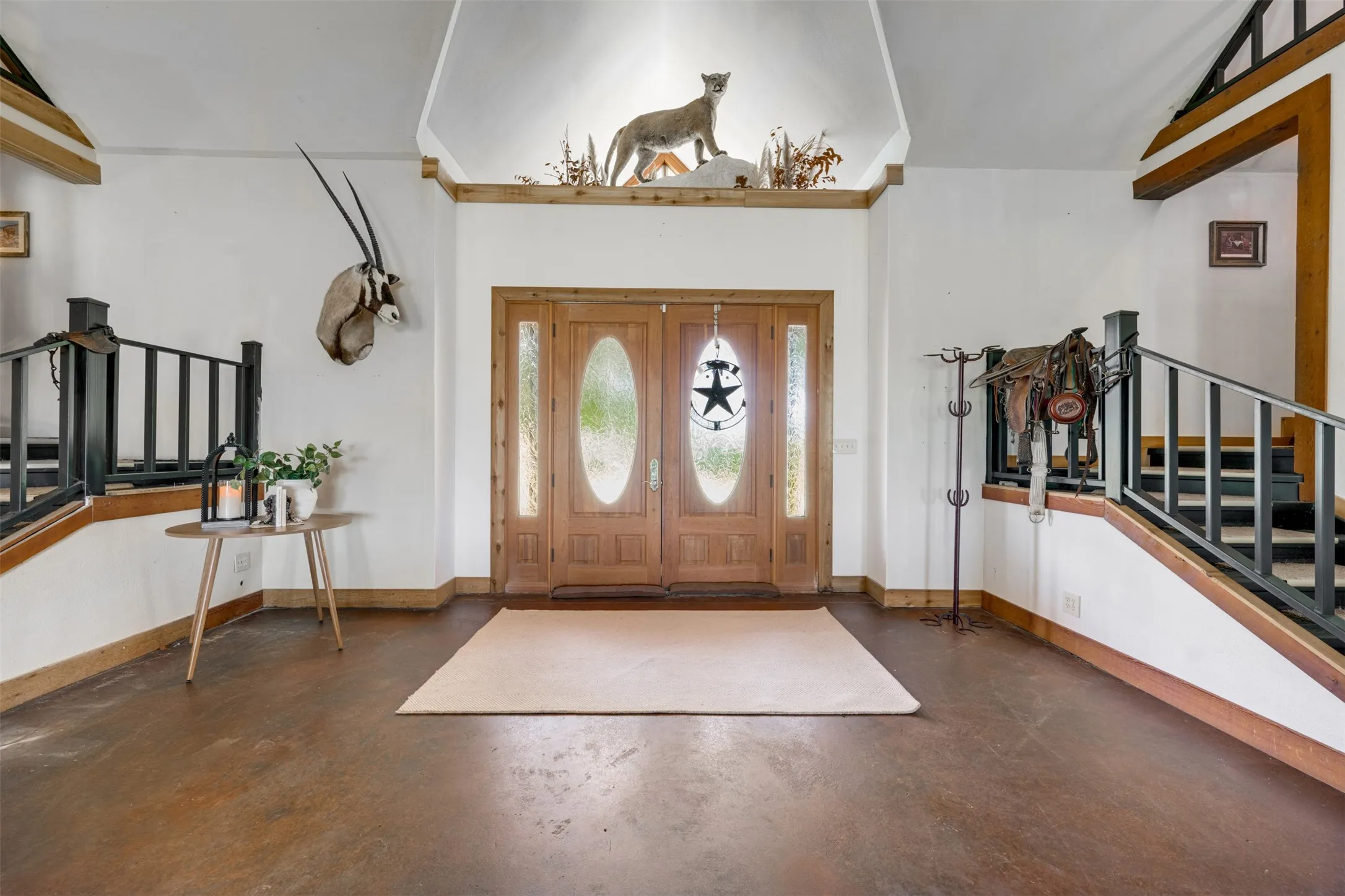 Single Family Residence For Sale in Red River (TX) County , 1521 County Road 3117, Clarksville, Texas 75426, 3 Bedroom, 5 Bathroom, 3 Garage spaces, 4,723 Sqft, built in 2012, mls#21353858, Real Estate Agent in Clarksville, Homes For Sale in Red River (TX) county, Homes For Sale in Clarksville, Realtor in Clarksville Texas, Real Estate Brokerage Independent Realty Texas, Luminita Cordes Realtor