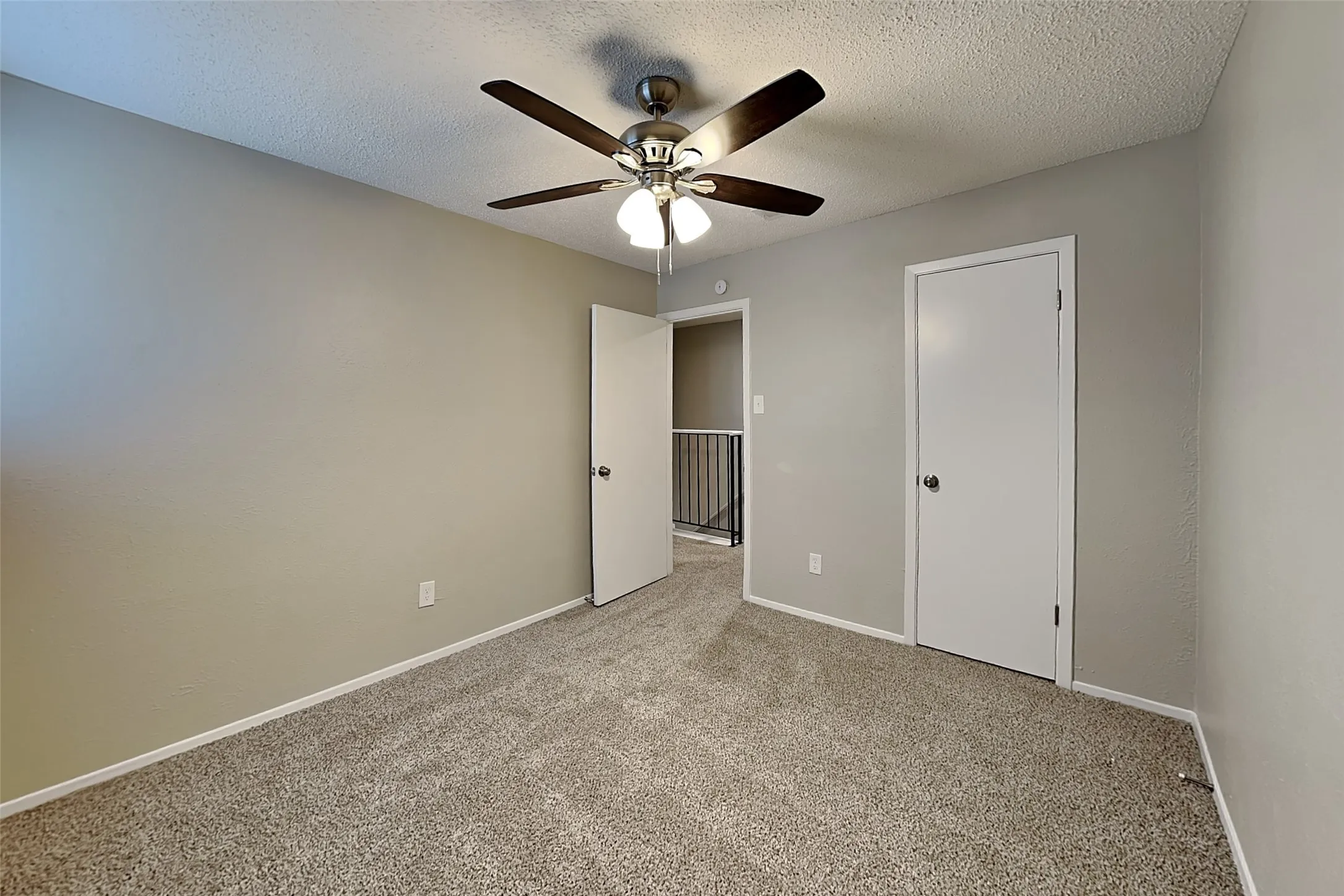Single Family Residence For Rent in Dallas County , 2930 Canis Circle, Garland, Texas 75044, 3 Bedroom, 3 Bathroom, 2 Garage spaces, 1,540 Sqft, built in 1979, mls#21354076, Real Estate Agent in Garland, Homes For Rent in Dallas county, Homes For Rent in Garland, Realtor in Garland Texas, Real Estate Brokerage Independent Realty Texas, Luminita Cordes Realtor