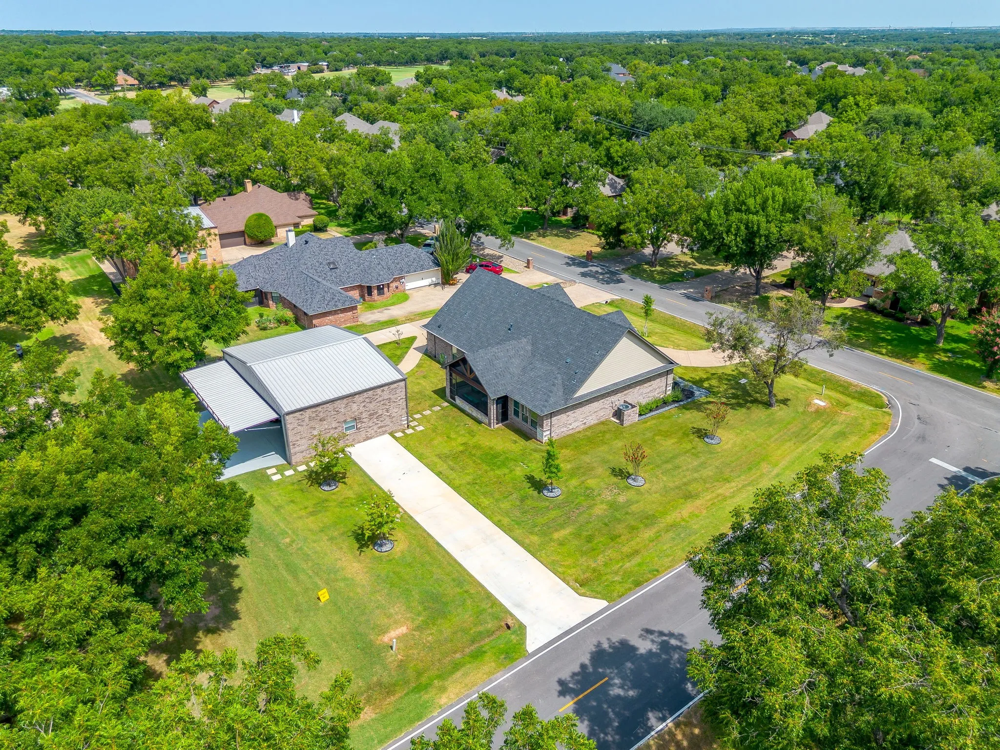Single Family Residence For Sale in Hood County , 5418 Wedgefield Road, Granbury, Texas 76049, 4 Bedroom, 3 Bathroom, 2 Garage spaces, 2,309 Sqft, built in 2020, mls#21349504, Real Estate Agent in Granbury, Homes For Sale in Hood county, Homes For Sale in Granbury, Realtor in Granbury Texas, Real Estate Brokerage Independent Realty Texas, Luminita Cordes Realtor