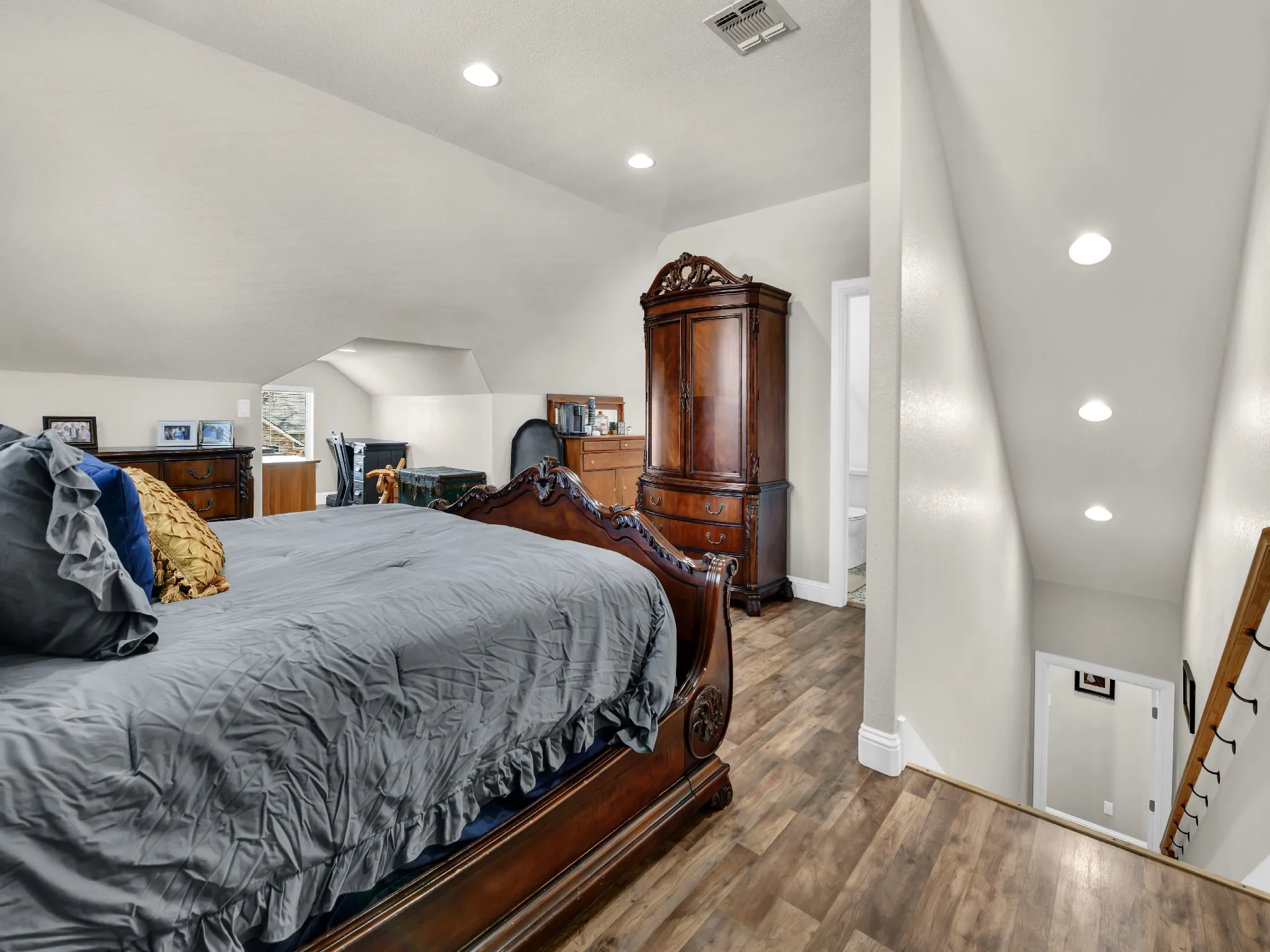 Single Family Residence For Sale in Hood County , 5418 Wedgefield Road, Granbury, Texas 76049, 4 Bedroom, 3 Bathroom, 2 Garage spaces, 2,309 Sqft, built in 2020, mls#21349504, Real Estate Agent in Granbury, Homes For Sale in Hood county, Homes For Sale in Granbury, Realtor in Granbury Texas, Real Estate Brokerage Independent Realty Texas, Luminita Cordes Realtor