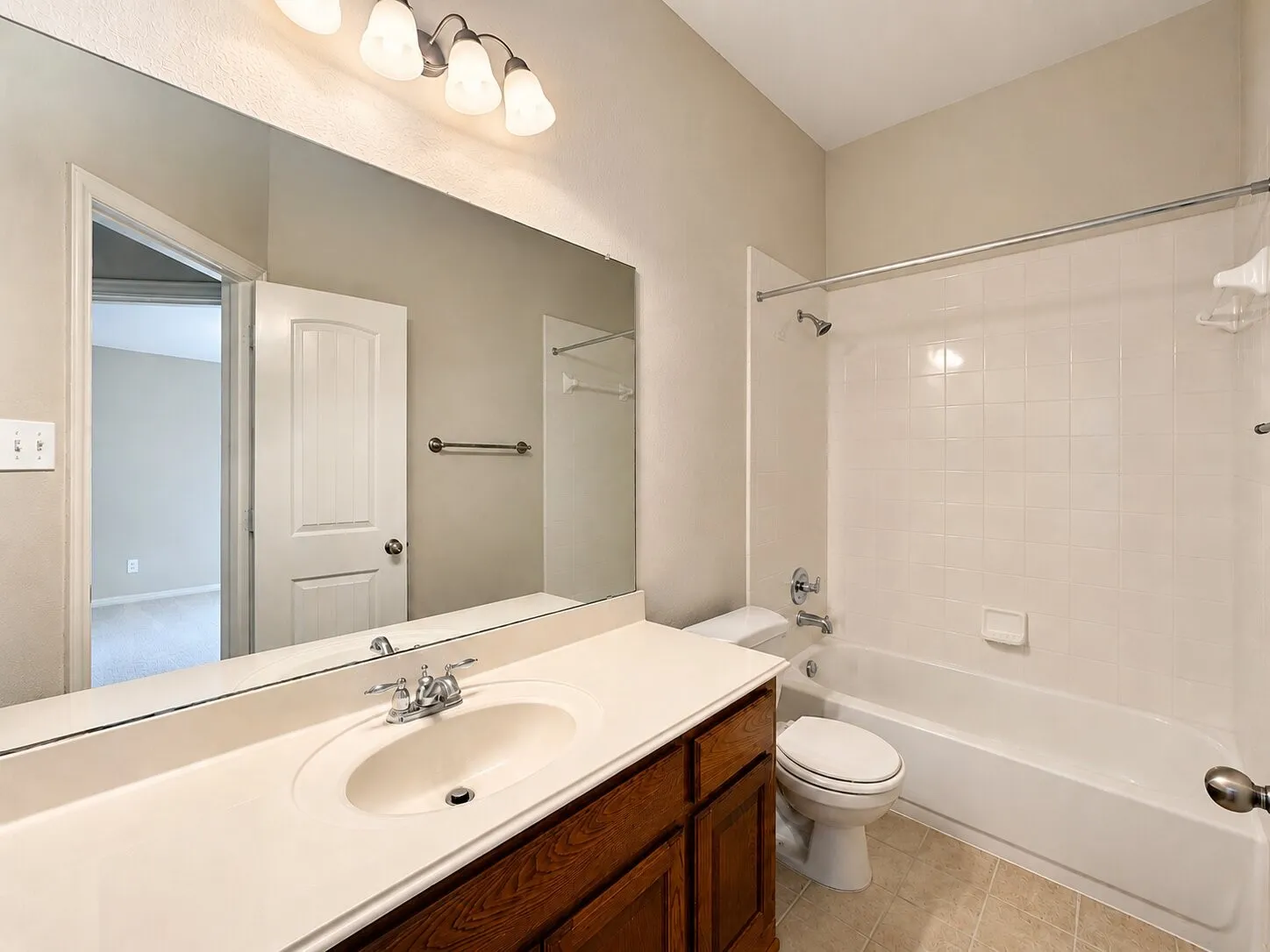 Single Family Residence For Rent in Collin County , 5724 Silverton Avenue, Mc Kinney, Texas 75070, 3 Bedroom, 2 Bathroom, 2 Garage spaces, 1,965 Sqft, built in 2006, mls#21353819, Real Estate Agent in Mc Kinney, Homes For Rent in Collin county, Homes For Rent in Mc Kinney, Realtor in Mc Kinney Texas, Real Estate Brokerage Independent Realty Texas, Luminita Cordes Realtor