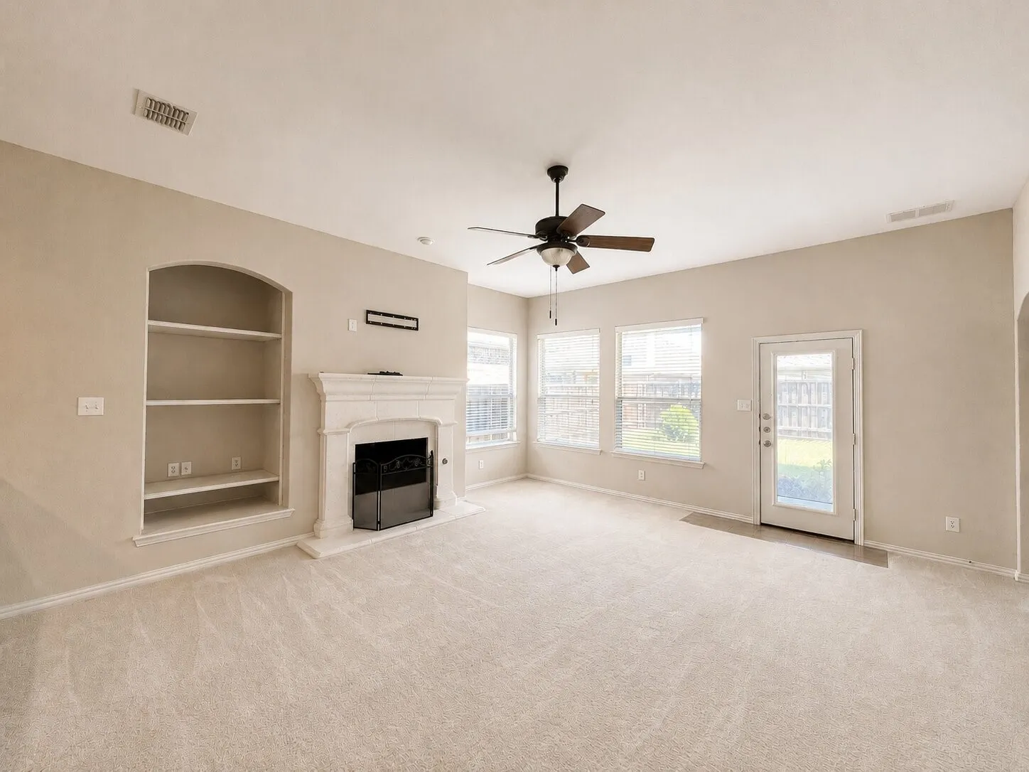 Single Family Residence For Rent in Collin County , 5724 Silverton Avenue, Mc Kinney, Texas 75070, 3 Bedroom, 2 Bathroom, 2 Garage spaces, 1,965 Sqft, built in 2006, mls#21353819, Real Estate Agent in Mc Kinney, Homes For Rent in Collin county, Homes For Rent in Mc Kinney, Realtor in Mc Kinney Texas, Real Estate Brokerage Independent Realty Texas, Luminita Cordes Realtor