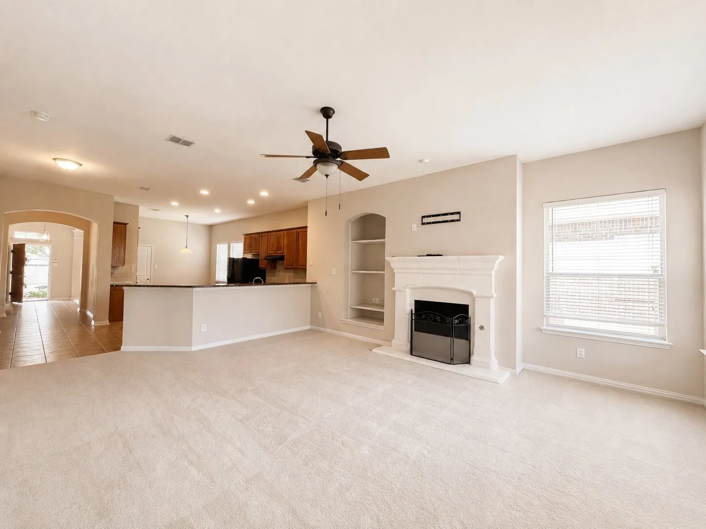 Single Family Residence For Rent in Collin County , 5724 Silverton Avenue, Mc Kinney, Texas 75070, 3 Bedroom, 2 Bathroom, 2 Garage spaces, 1,965 Sqft, built in 2006, mls#21353819, Real Estate Agent in Mc Kinney, Homes For Rent in Collin county, Homes For Rent in Mc Kinney, Realtor in Mc Kinney Texas, Real Estate Brokerage Independent Realty Texas, Luminita Cordes Realtor