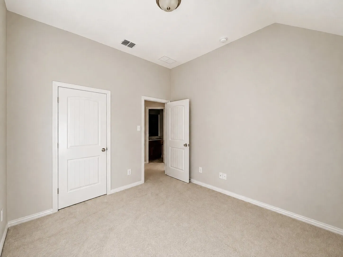 Single Family Residence For Rent in Collin County , 5724 Silverton Avenue, Mc Kinney, Texas 75070, 3 Bedroom, 2 Bathroom, 2 Garage spaces, 1,965 Sqft, built in 2006, mls#21353819, Real Estate Agent in Mc Kinney, Homes For Rent in Collin county, Homes For Rent in Mc Kinney, Realtor in Mc Kinney Texas, Real Estate Brokerage Independent Realty Texas, Luminita Cordes Realtor