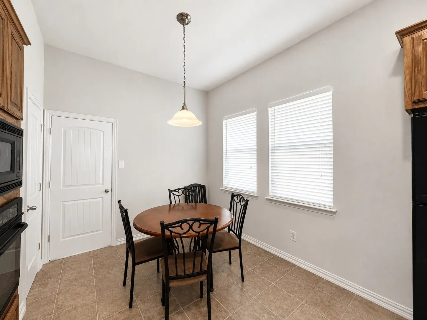 Single Family Residence For Rent in Collin County , 5724 Silverton Avenue, Mc Kinney, Texas 75070, 3 Bedroom, 2 Bathroom, 2 Garage spaces, 1,965 Sqft, built in 2006, mls#21353819, Real Estate Agent in Mc Kinney, Homes For Rent in Collin county, Homes For Rent in Mc Kinney, Realtor in Mc Kinney Texas, Real Estate Brokerage Independent Realty Texas, Luminita Cordes Realtor