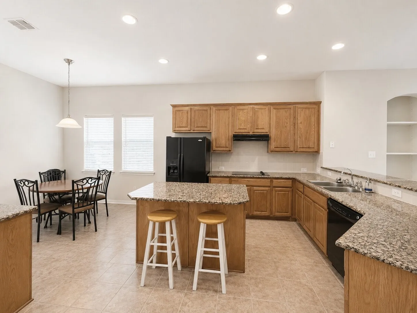 Single Family Residence For Rent in Collin County , 5724 Silverton Avenue, Mc Kinney, Texas 75070, 3 Bedroom, 2 Bathroom, 2 Garage spaces, 1,965 Sqft, built in 2006, mls#21353819, Real Estate Agent in Mc Kinney, Homes For Rent in Collin county, Homes For Rent in Mc Kinney, Realtor in Mc Kinney Texas, Real Estate Brokerage Independent Realty Texas, Luminita Cordes Realtor