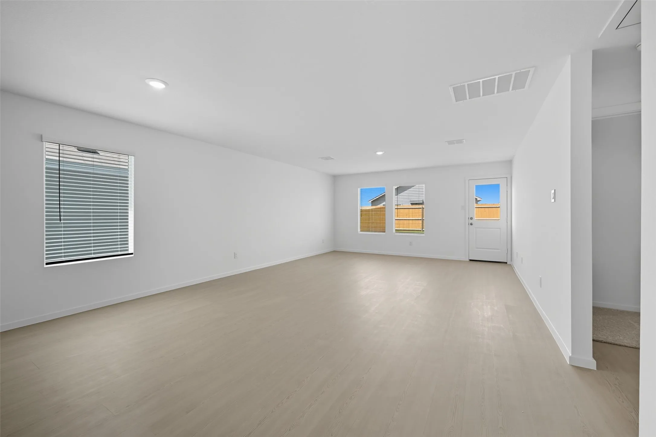 Single Family Residence For Rent in Collin County , 638 Montclair Avenue, Princeton, Texas 75407, 3 Bedroom, 2 Bathroom, 2 Garage spaces, 1,474 Sqft, built in 2025, mls#21354085, Real Estate Agent in Princeton, Homes For Rent in Collin county, Homes For Rent in Princeton, Realtor in Princeton Texas, Real Estate Brokerage Independent Realty Texas, Luminita Cordes Realtor