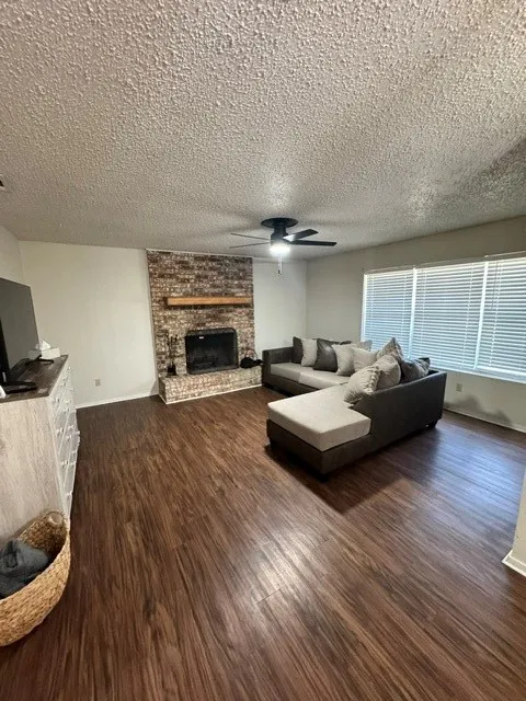 Duplex For Rent in Taylor County , 985 Minter Lane, Abilene, Texas 79603, 2 Bedroom, 2 Bathroom, Garage spaces, 2,250 Sqft, built in 1977, mls#21354087, Real Estate Agent in Abilene, Homes For Rent in Taylor county, Homes For Rent in Abilene, Realtor in Abilene Texas, Real Estate Brokerage Independent Realty Texas, Luminita Cordes Realtor