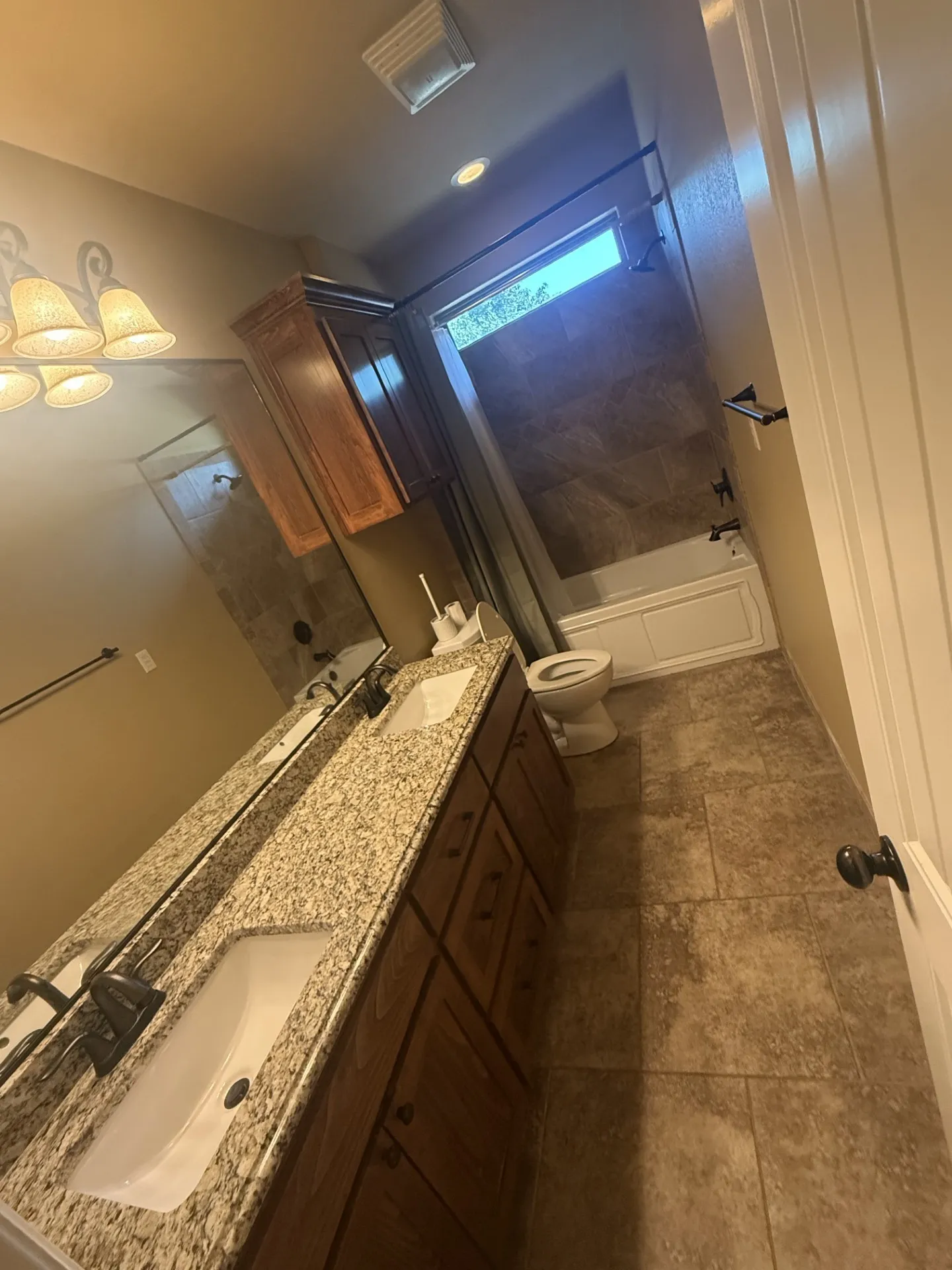 Single Family Residence For Sale in Harrison County , 160 Serenity Lane, Marshall, Texas 75672, 4 Bedroom, 2 Bathroom, 1 Garage spaces, 2,260 Sqft, built in 2015, mls#21353673, Real Estate Agent in Marshall, Homes For Sale in Harrison county, Homes For Sale in Marshall, Realtor in Marshall Texas, Real Estate Brokerage Independent Realty Texas, Luminita Cordes Realtor