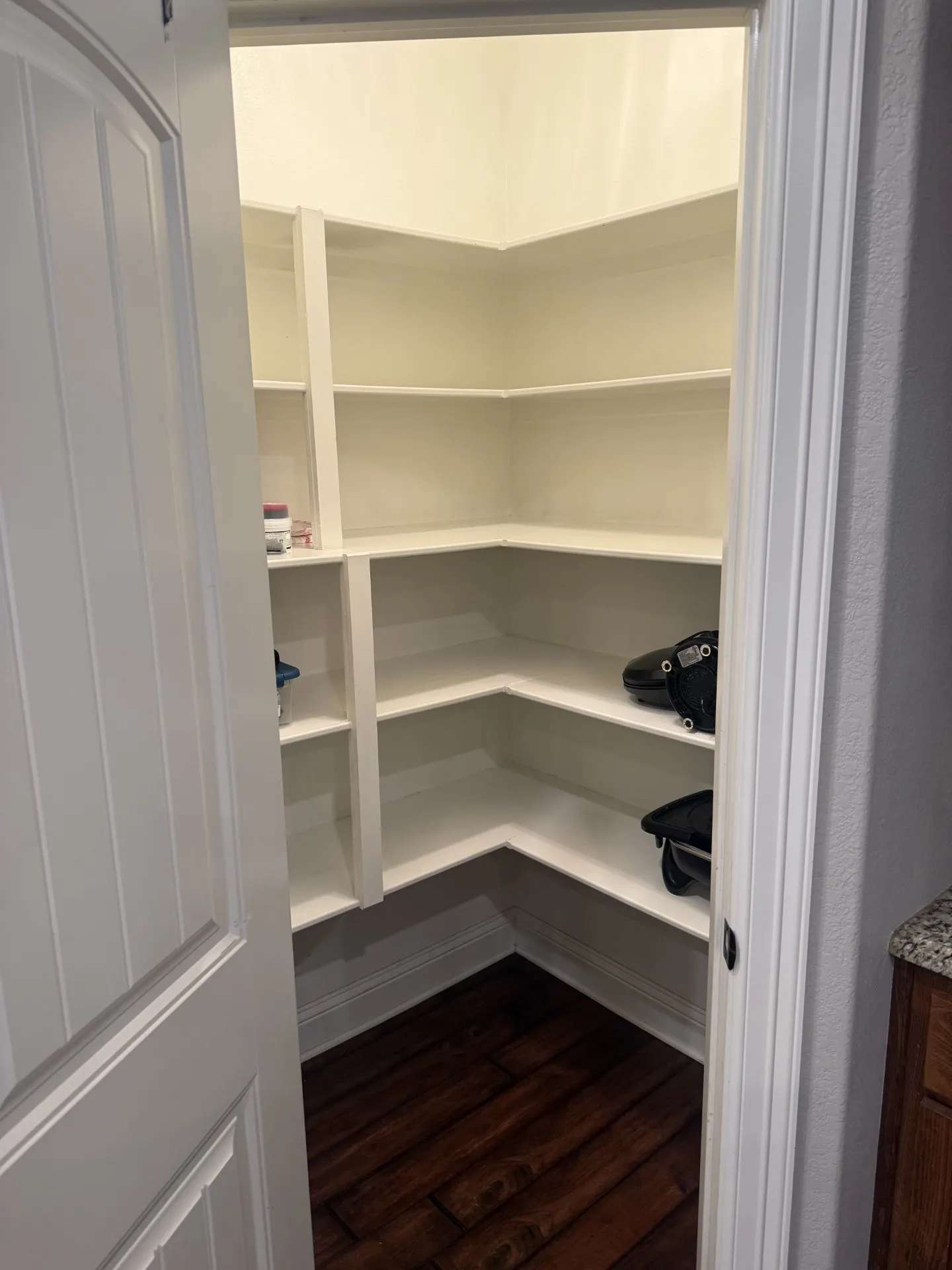 Single Family Residence For Sale in Harrison County , 160 Serenity Lane, Marshall, Texas 75672, 4 Bedroom, 2 Bathroom, 1 Garage spaces, 2,260 Sqft, built in 2015, mls#21353673, Real Estate Agent in Marshall, Homes For Sale in Harrison county, Homes For Sale in Marshall, Realtor in Marshall Texas, Real Estate Brokerage Independent Realty Texas, Luminita Cordes Realtor