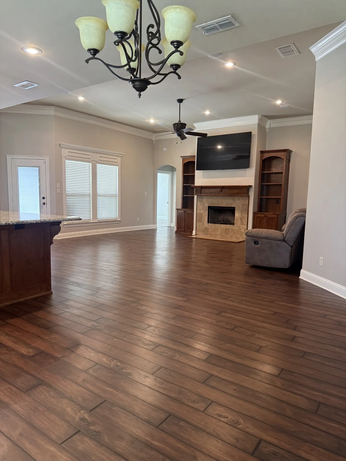 Single Family Residence For Sale in Harrison County , 160 Serenity Lane, Marshall, Texas 75672, 4 Bedroom, 2 Bathroom, 1 Garage spaces, 2,260 Sqft, built in 2015, mls#21353673, Real Estate Agent in Marshall, Homes For Sale in Harrison county, Homes For Sale in Marshall, Realtor in Marshall Texas, Real Estate Brokerage Independent Realty Texas, Luminita Cordes Realtor