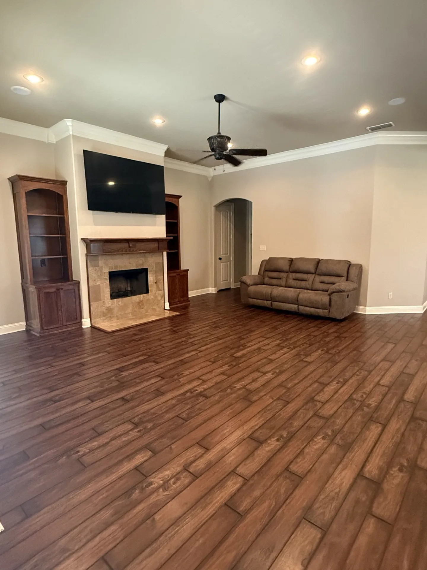 Single Family Residence For Sale in Harrison County , 160 Serenity Lane, Marshall, Texas 75672, 4 Bedroom, 2 Bathroom, 1 Garage spaces, 2,260 Sqft, built in 2015, mls#21353673, Real Estate Agent in Marshall, Homes For Sale in Harrison county, Homes For Sale in Marshall, Realtor in Marshall Texas, Real Estate Brokerage Independent Realty Texas, Luminita Cordes Realtor