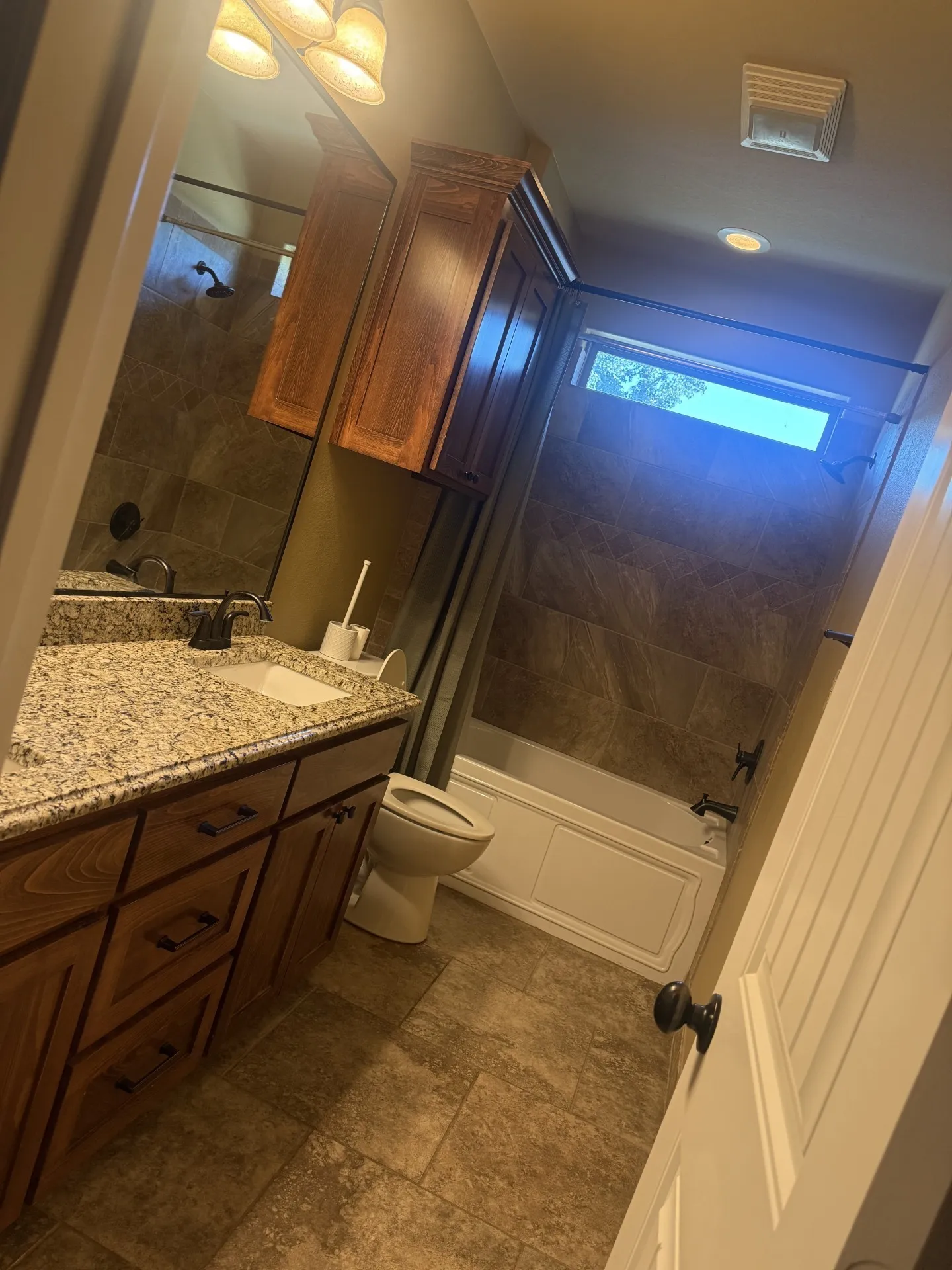 Single Family Residence For Sale in Harrison County , 160 Serenity Lane, Marshall, Texas 75672, 4 Bedroom, 2 Bathroom, 1 Garage spaces, 2,260 Sqft, built in 2015, mls#21353673, Real Estate Agent in Marshall, Homes For Sale in Harrison county, Homes For Sale in Marshall, Realtor in Marshall Texas, Real Estate Brokerage Independent Realty Texas, Luminita Cordes Realtor