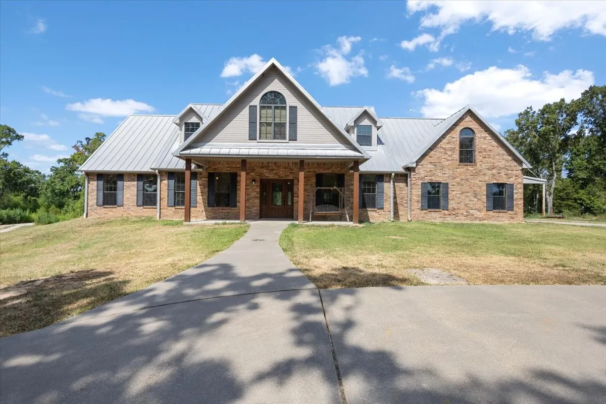 Single Family Residence For Sale in Van Zandt County , 2777 Vz County Road 1810, Grand Saline, Texas 75140, 6 Bedrooms, 4 Bathrooms, 2 Garage spaces, 3,266 Sqft, built in 2003, Price $850,000, mls#21353845, Real Estate Agent in Grand Saline, Homes For Sale in Van Zandt county, Homes For Sale in Grand Saline, Realtor in Grand Saline Texas, Real Estate Brokerage Independent Realty Texas, Luminita Cordes Realtor