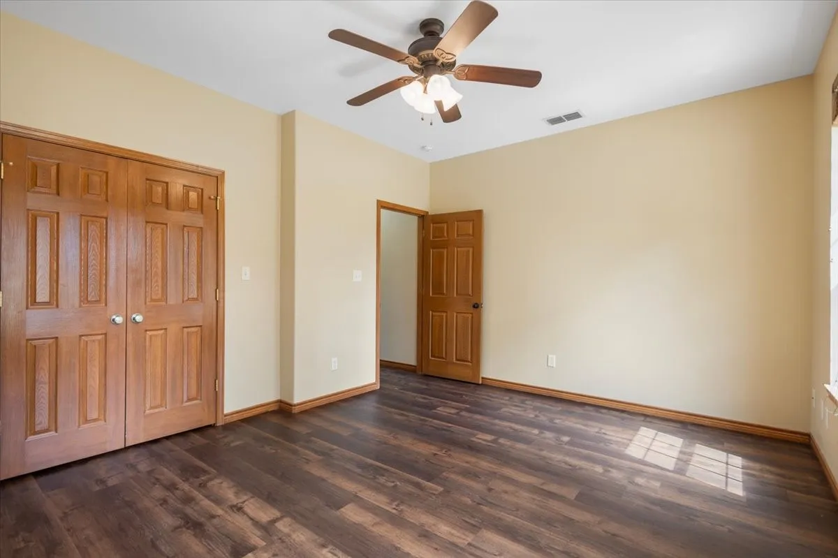 Single Family Residence For Sale in Van Zandt County , 2777 Vz County Road 1810, Grand Saline, Texas 75140, 6 Bedrooms, 4 Bathrooms, 2 Garage spaces, 3,266 Sqft, built in 2003, Price $850,000, mls#21353845, Real Estate Agent in Grand Saline, Homes For Sale in Van Zandt county, Homes For Sale in Grand Saline, Realtor in Grand Saline Texas, Real Estate Brokerage Independent Realty Texas, Luminita Cordes Realtor