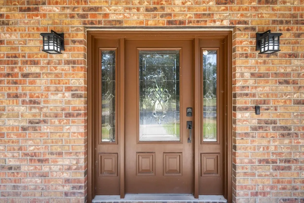 Single Family Residence For Sale in Van Zandt County , 2777 Vz County Road 1810, Grand Saline, Texas 75140, 6 Bedrooms, 4 Bathrooms, 2 Garage spaces, 3,266 Sqft, built in 2003, Price $850,000, mls#21353845, Real Estate Agent in Grand Saline, Homes For Sale in Van Zandt county, Homes For Sale in Grand Saline, Realtor in Grand Saline Texas, Real Estate Brokerage Independent Realty Texas, Luminita Cordes Realtor