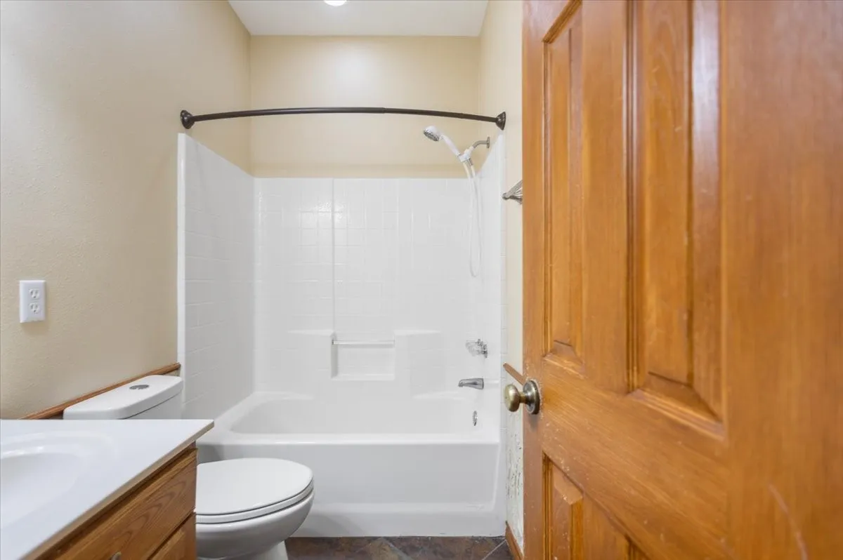 Single Family Residence For Sale in Van Zandt County , 2777 Vz County Road 1810, Grand Saline, Texas 75140, 6 Bedrooms, 4 Bathrooms, 2 Garage spaces, 3,266 Sqft, built in 2003, Price $850,000, mls#21353845, Real Estate Agent in Grand Saline, Homes For Sale in Van Zandt county, Homes For Sale in Grand Saline, Realtor in Grand Saline Texas, Real Estate Brokerage Independent Realty Texas, Luminita Cordes Realtor