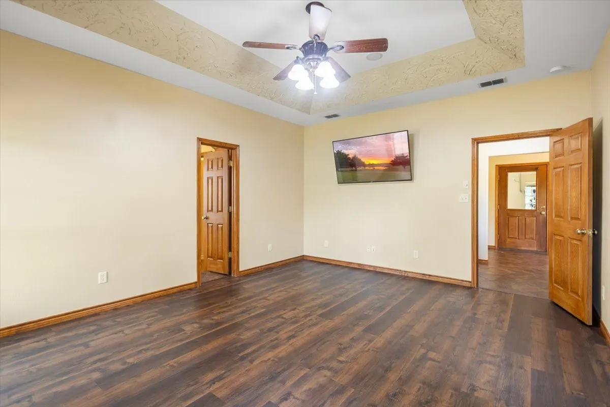 Single Family Residence For Sale in Van Zandt County , 2777 Vz County Road 1810, Grand Saline, Texas 75140, 6 Bedrooms, 4 Bathrooms, 2 Garage spaces, 3,266 Sqft, built in 2003, Price $850,000, mls#21353845, Real Estate Agent in Grand Saline, Homes For Sale in Van Zandt county, Homes For Sale in Grand Saline, Realtor in Grand Saline Texas, Real Estate Brokerage Independent Realty Texas, Luminita Cordes Realtor