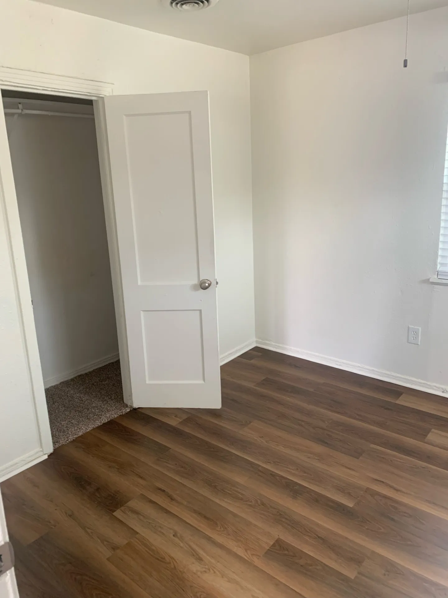 Single Family Residence For Rent in Dallas County , 517 Hawthorne Street, Irving, Texas 75061, 3 Bedroom, 1 Bathroom, Garage spaces, 1,000 Sqft, built in 1950, mls#21353970, Real Estate Agent in Irving, Homes For Rent in Dallas county, Homes For Rent in Irving, Realtor in Irving Texas, Real Estate Brokerage Independent Realty Texas, Luminita Cordes Realtor