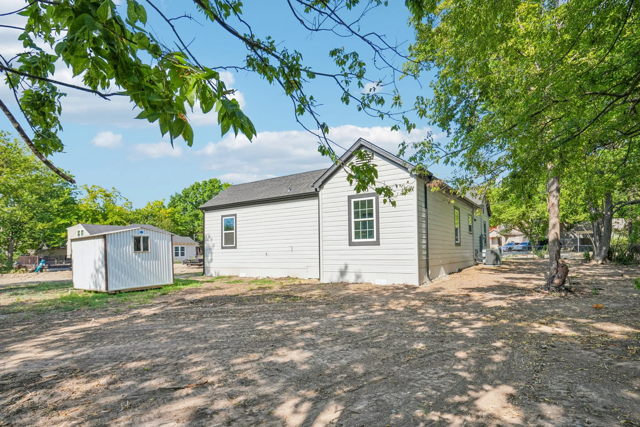 Single Family Residence For Sale in Kaufman County , 1114 N CATHERINE Street, Terrell, Texas 75160, 3 Bedroom, 2 Bathroom, Garage spaces, 1,710 Sqft, built in 1970, mls#21354070, Real Estate Agent in Terrell, Homes For Sale in Kaufman county, Homes For Sale in Terrell, Realtor in Terrell Texas, Real Estate Brokerage Independent Realty Texas, Luminita Cordes Realtor