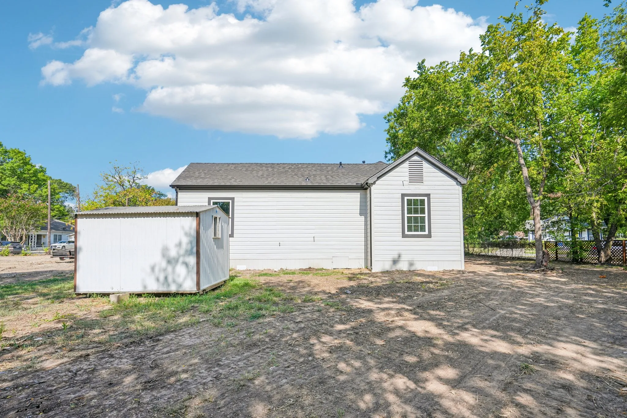 Single Family Residence For Sale in Kaufman County , 1114 N CATHERINE Street, Terrell, Texas 75160, 3 Bedroom, 2 Bathroom, Garage spaces, 1,710 Sqft, built in 1970, mls#21354070, Real Estate Agent in Terrell, Homes For Sale in Kaufman county, Homes For Sale in Terrell, Realtor in Terrell Texas, Real Estate Brokerage Independent Realty Texas, Luminita Cordes Realtor