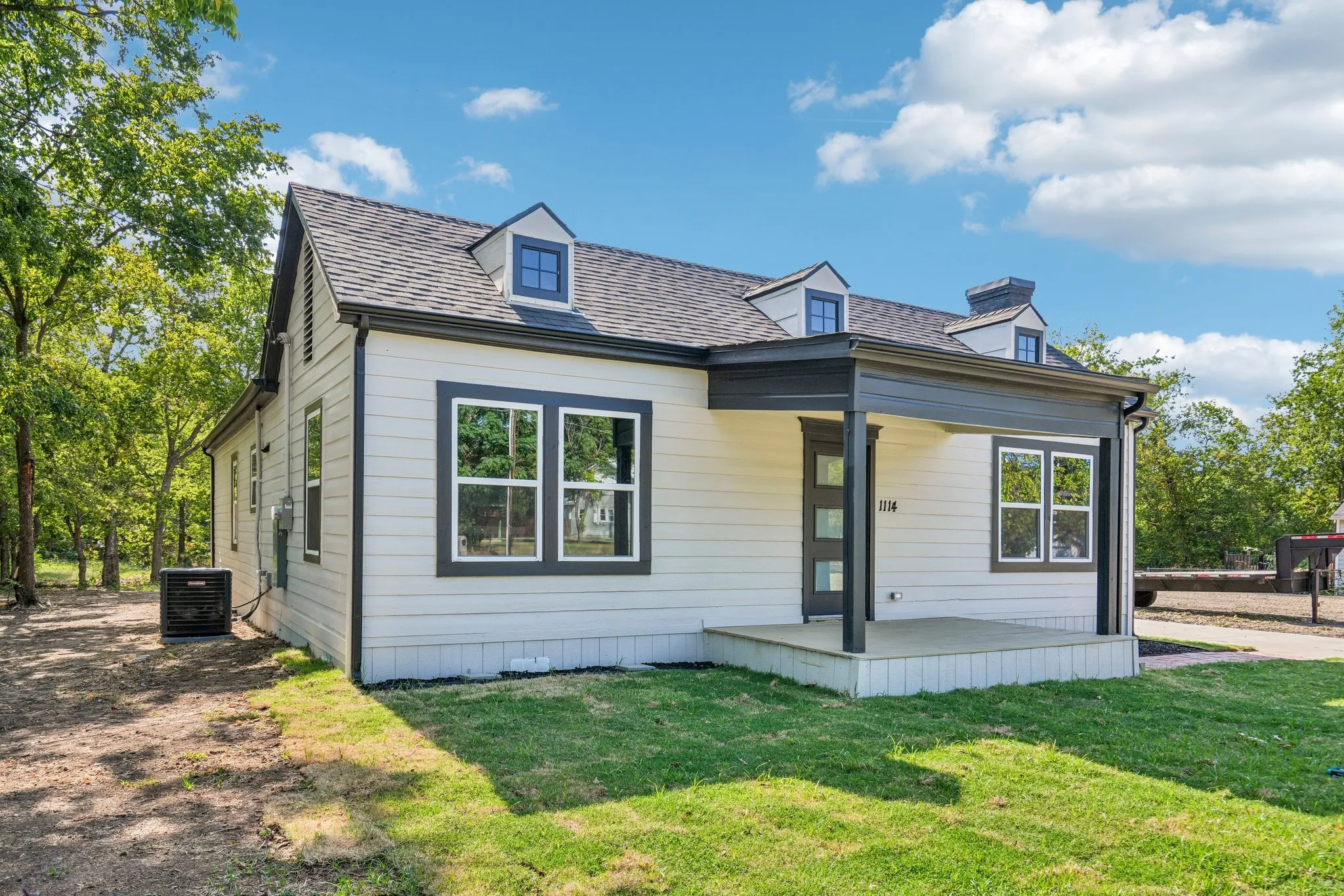 Single Family Residence For Sale in Kaufman County , 1114 N CATHERINE Street, Terrell, Texas 75160, 3 Bedroom, 2 Bathroom, Garage spaces, 1,710 Sqft, built in 1970, mls#21354070, Real Estate Agent in Terrell, Homes For Sale in Kaufman county, Homes For Sale in Terrell, Realtor in Terrell Texas, Real Estate Brokerage Independent Realty Texas, Luminita Cordes Realtor