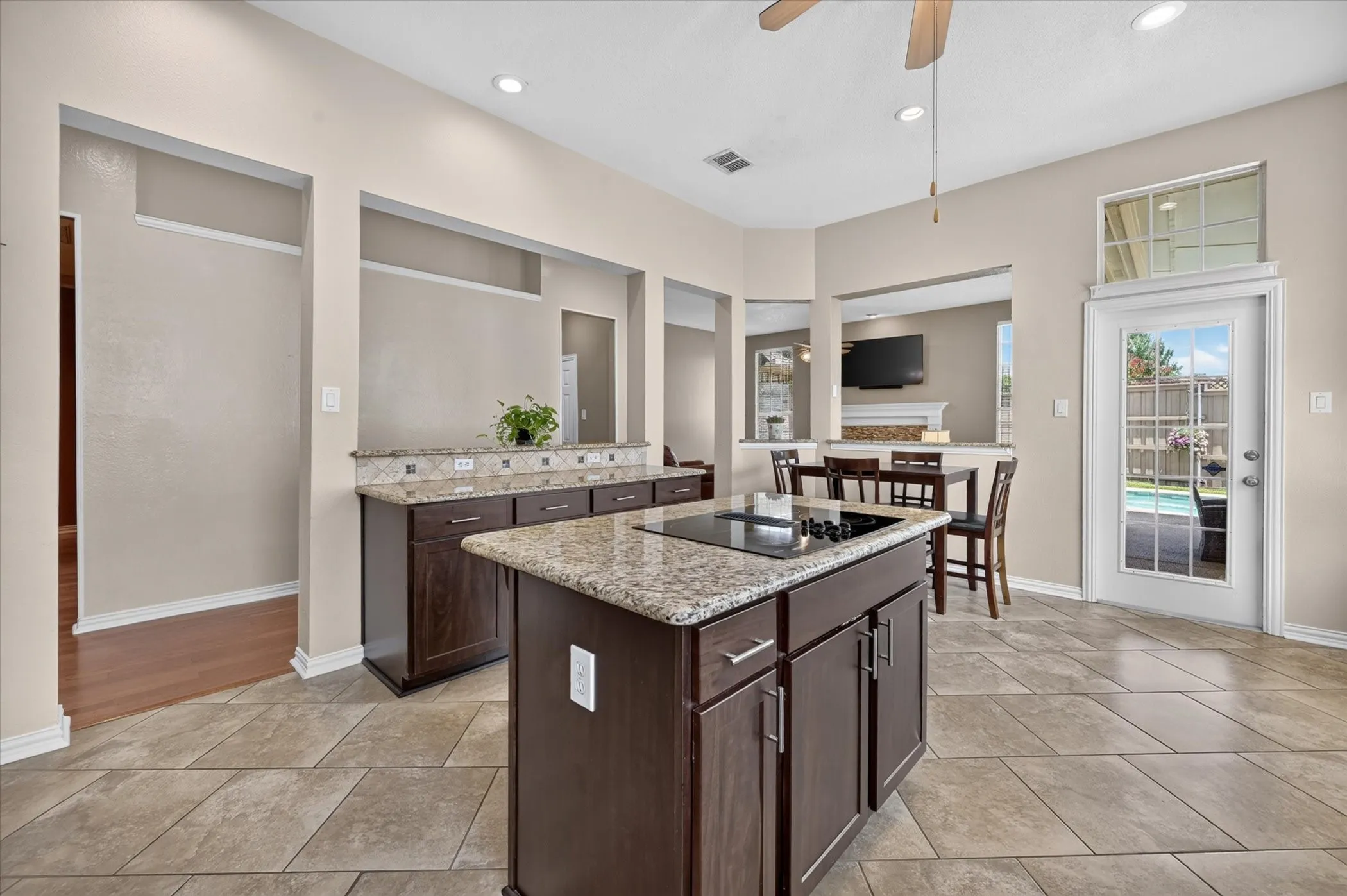 Single Family Residence For Sale in Denton County , 1804 Shadywood Lane, Flower Mound, Texas 75028, 4 Bedroom, 3 Bathroom, 2 Garage spaces, 2,311 Sqft, built in 1994, mls#21351317, Real Estate Agent in Flower Mound, Homes For Sale in Denton county, Homes For Sale in Flower Mound, Realtor in Flower Mound Texas, Real Estate Brokerage Independent Realty Texas, Luminita Cordes Realtor