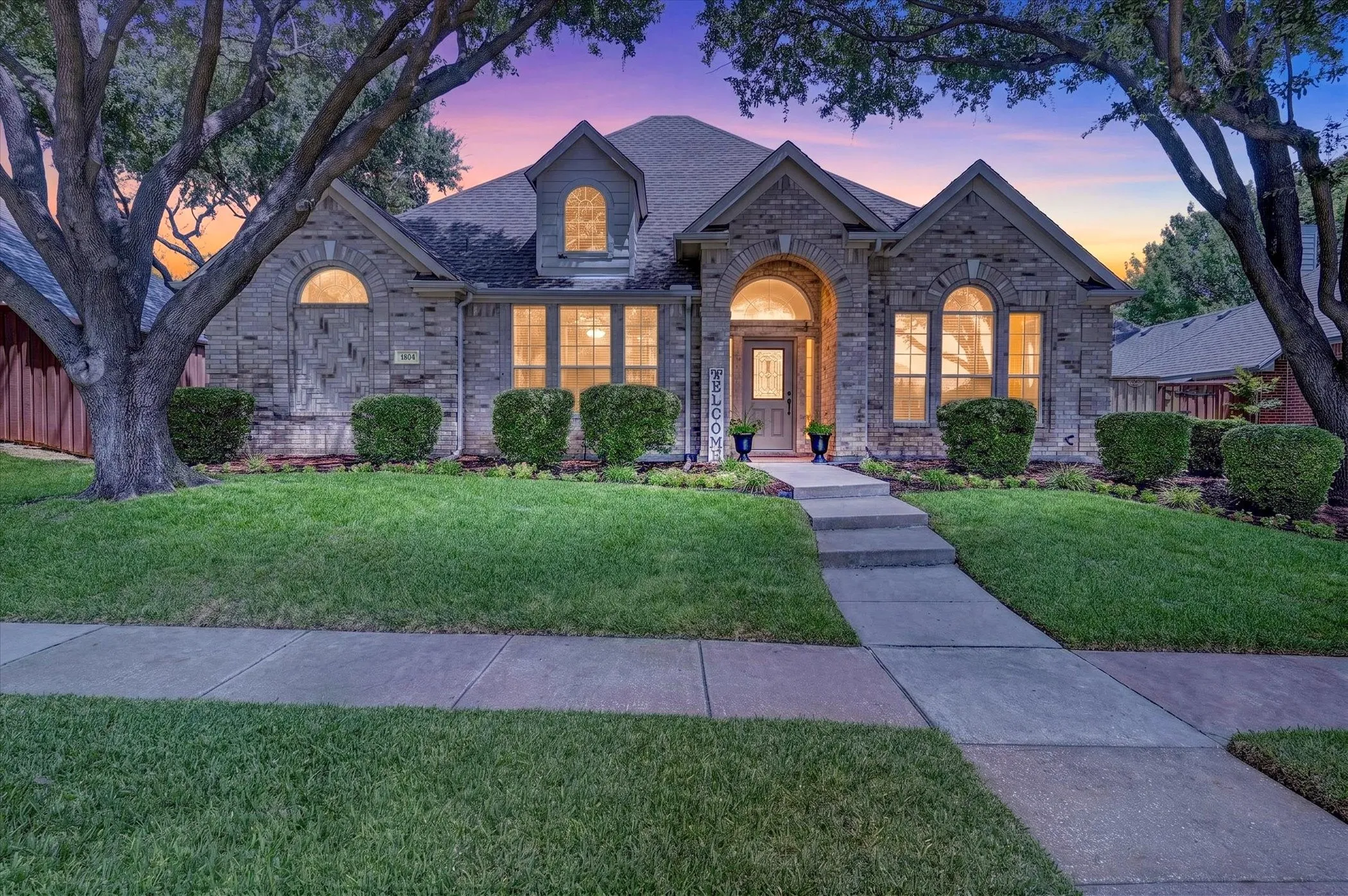 Single Family Residence For Sale in Denton County , 1804 Shadywood Lane, Flower Mound, Texas 75028, 4 Bedroom, 3 Bathroom, 2 Garage spaces, 2,311 Sqft, built in 1994, mls#21351317, Real Estate Agent in Flower Mound, Homes For Sale in Denton county, Homes For Sale in Flower Mound, Realtor in Flower Mound Texas, Real Estate Brokerage Independent Realty Texas, Luminita Cordes Realtor