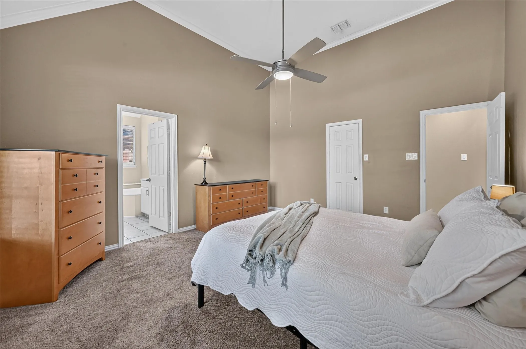 Single Family Residence For Sale in Denton County , 1804 Shadywood Lane, Flower Mound, Texas 75028, 4 Bedroom, 3 Bathroom, 2 Garage spaces, 2,311 Sqft, built in 1994, mls#21351317, Real Estate Agent in Flower Mound, Homes For Sale in Denton county, Homes For Sale in Flower Mound, Realtor in Flower Mound Texas, Real Estate Brokerage Independent Realty Texas, Luminita Cordes Realtor