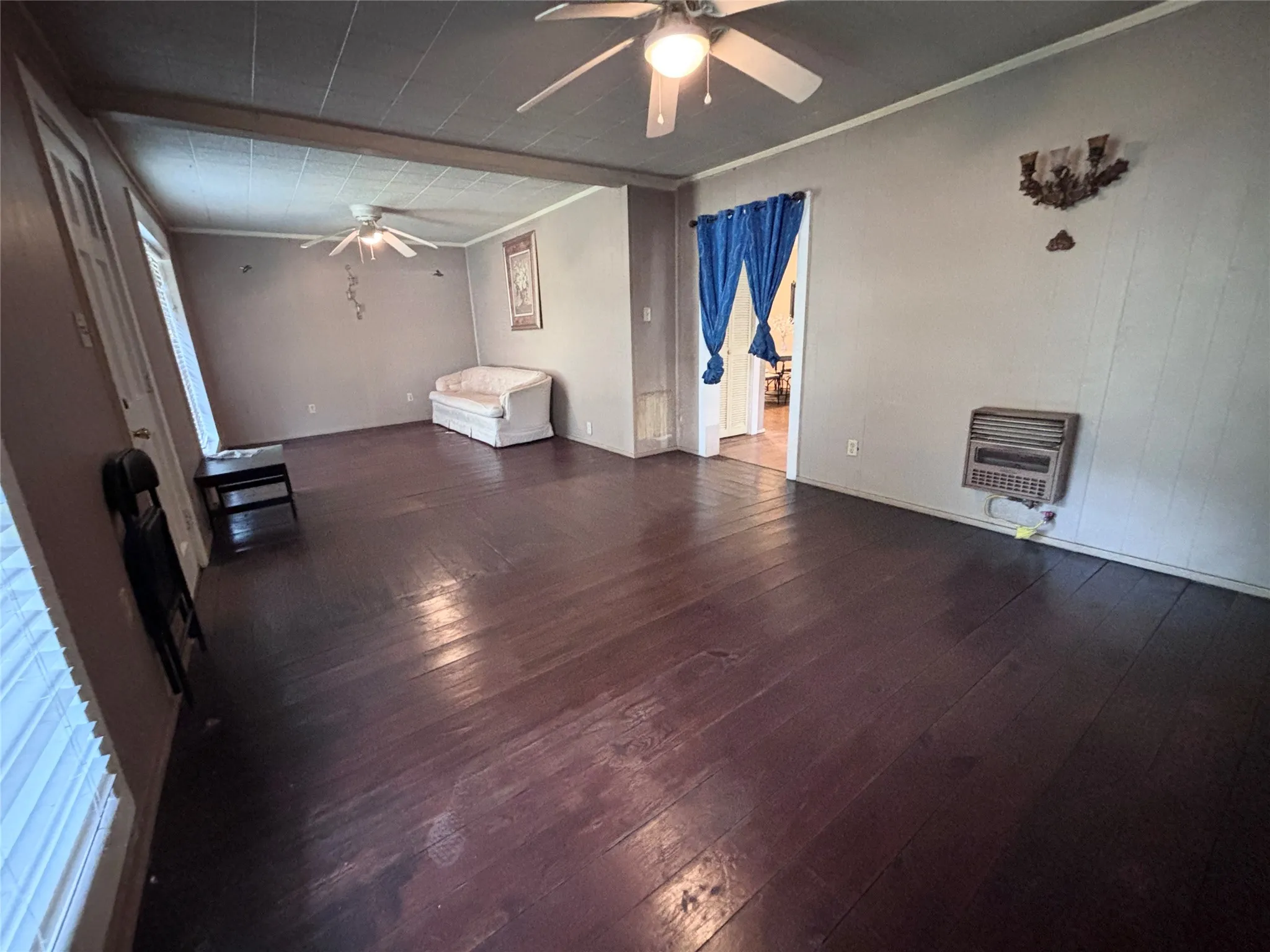 Single Family Residence For Sale in Titus County , 215 Cleveland, Winfield, Texas 75493, 2 Bedroom, 1 Bathroom, Garage spaces, 1,471 Sqft, built in 1947, mls#21352976, Real Estate Agent in Winfield, Homes For Sale in Titus county, Homes For Sale in Winfield, Realtor in Winfield Texas, Real Estate Brokerage Independent Realty Texas, Luminita Cordes Realtor