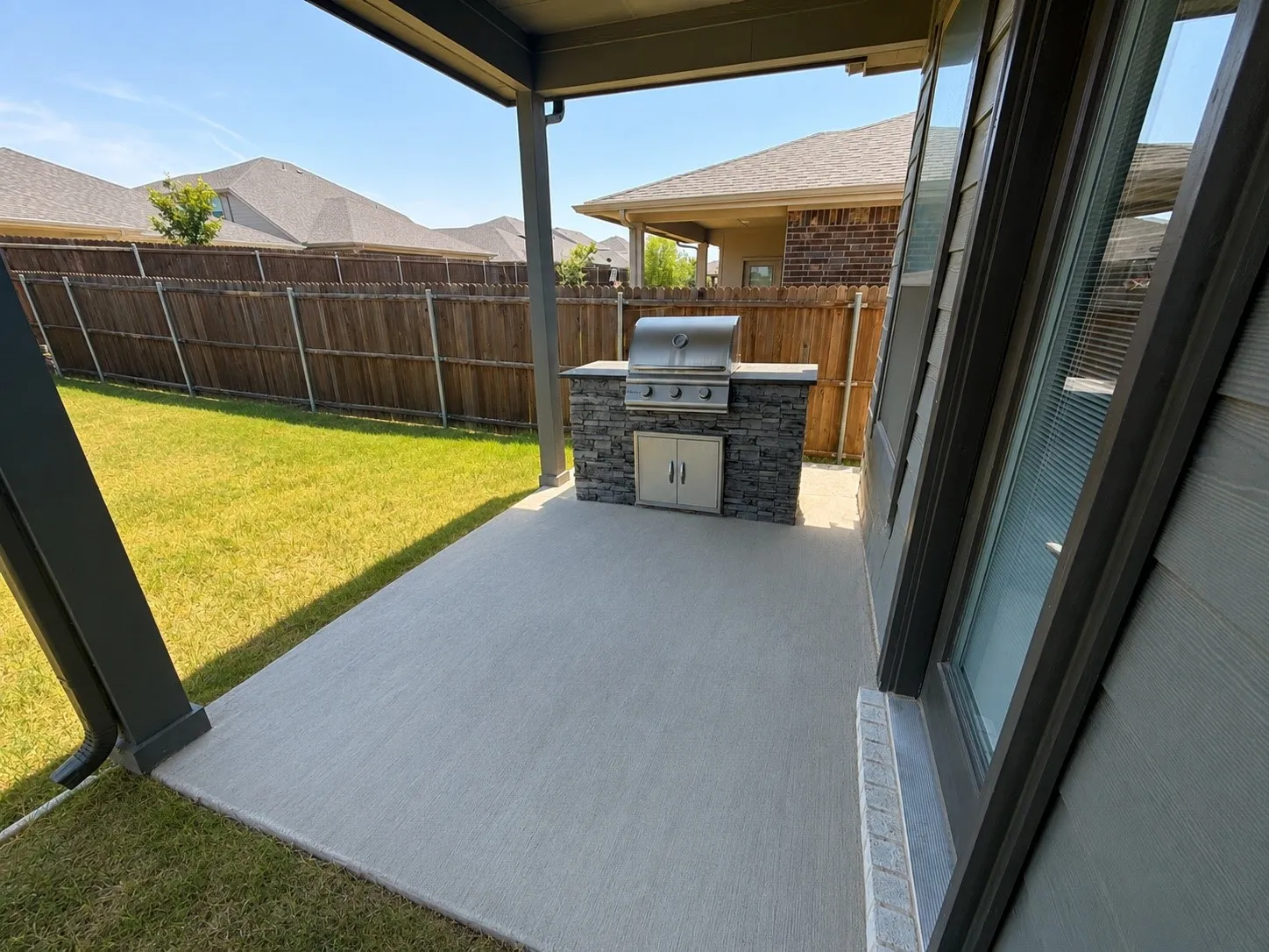 Single Family Residence For Sale in Tarrant County , 2417 Mankato Drive, Fort Worth, Texas 76179, 5 Bedroom, 3 Bathroom, 2 Garage spaces, 2,956 Sqft, built in 2022, mls#21353246, Real Estate Agent in Fort Worth, Homes For Sale in Tarrant county, Homes For Sale in Fort Worth, Realtor in Fort Worth Texas, Real Estate Brokerage Independent Realty Texas, Luminita Cordes Realtor