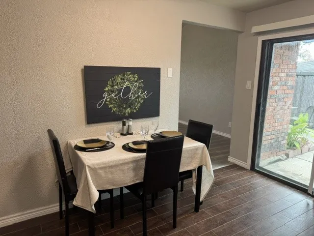 Single Family Residence For Sale in Denton County , 5013 WHEELER Circle, The Colony, Texas 75056, 3 Bedroom, 2 Bathroom, 2 Garage spaces, 1,409 Sqft, built in 1985, mls#21343139, Real Estate Agent in The Colony, Homes For Sale in Denton county, Homes For Sale in The Colony, Realtor in The Colony Texas, Real Estate Brokerage Independent Realty Texas, Luminita Cordes Realtor