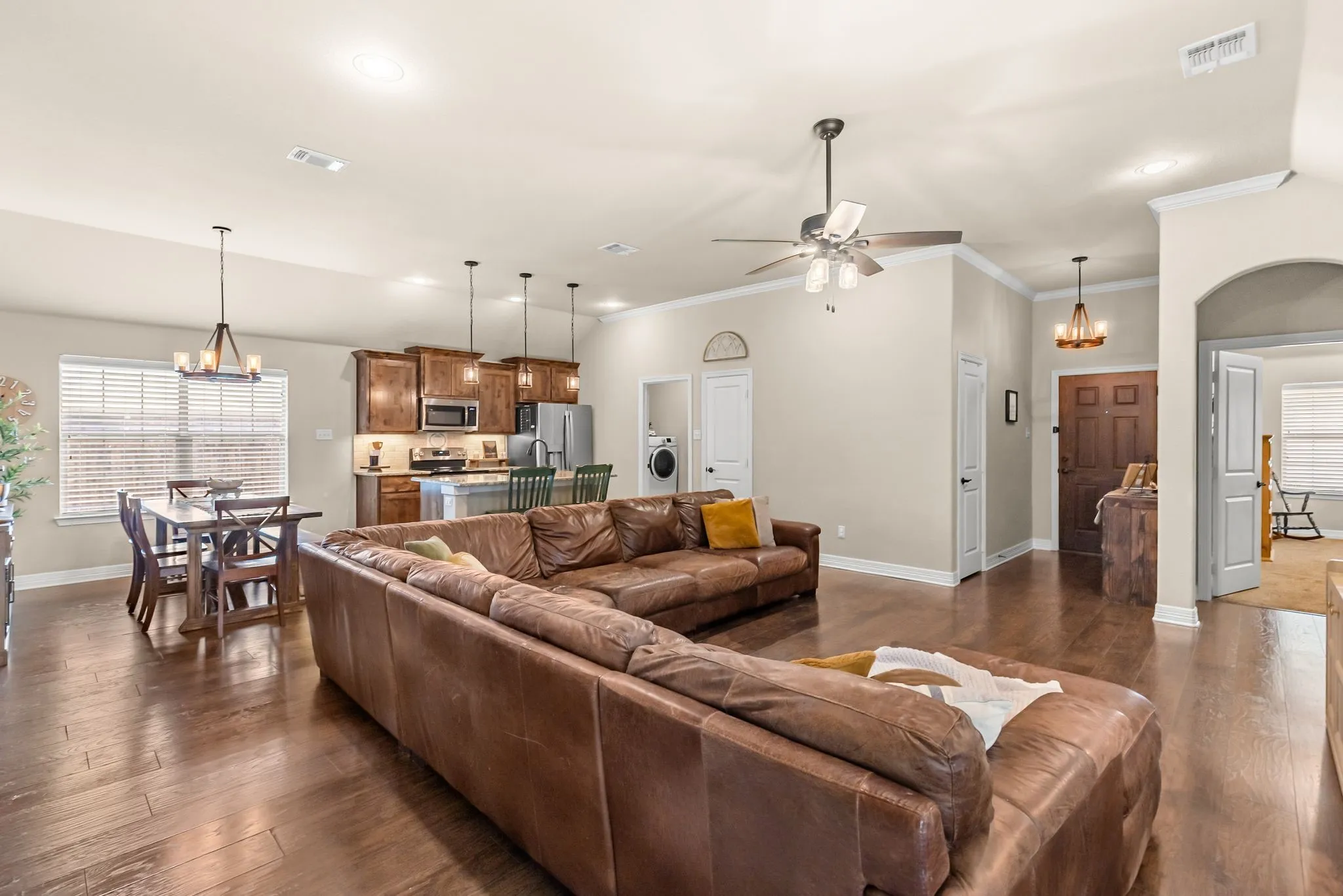 Single Family Residence For Sale in Hunt County , 409 Mesa Drive, Lone Oak, Texas 75453, 4 Bedroom, 2 Bathroom, 2 Garage spaces, 1,771 Sqft, built in 2020, mls#21351236, Real Estate Agent in Lone Oak, Homes For Sale in Hunt county, Homes For Sale in Lone Oak, Realtor in Lone Oak Texas, Real Estate Brokerage Independent Realty Texas, Luminita Cordes Realtor