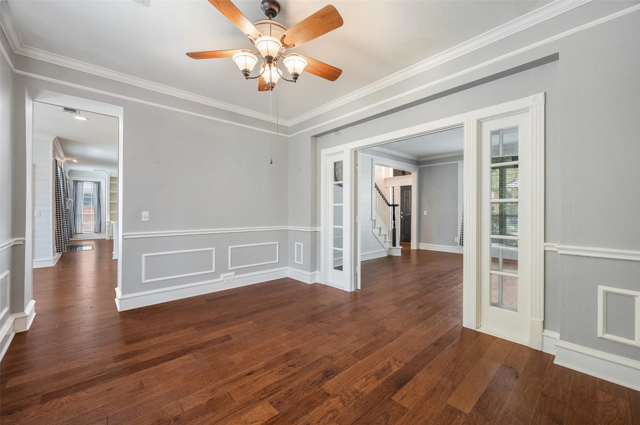 Single Family Residence For Sale in Denton County , 3208 Oak Meadow Drive, Flower Mound, Texas 75028, 4 Bedroom, 3 Bathroom, 2 Garage spaces, 2,707 Sqft, built in 1994, mls#21345720, Real Estate Agent in Flower Mound, Homes For Sale in Denton county, Homes For Sale in Flower Mound, Realtor in Flower Mound Texas, Real Estate Brokerage Independent Realty Texas, Luminita Cordes Realtor