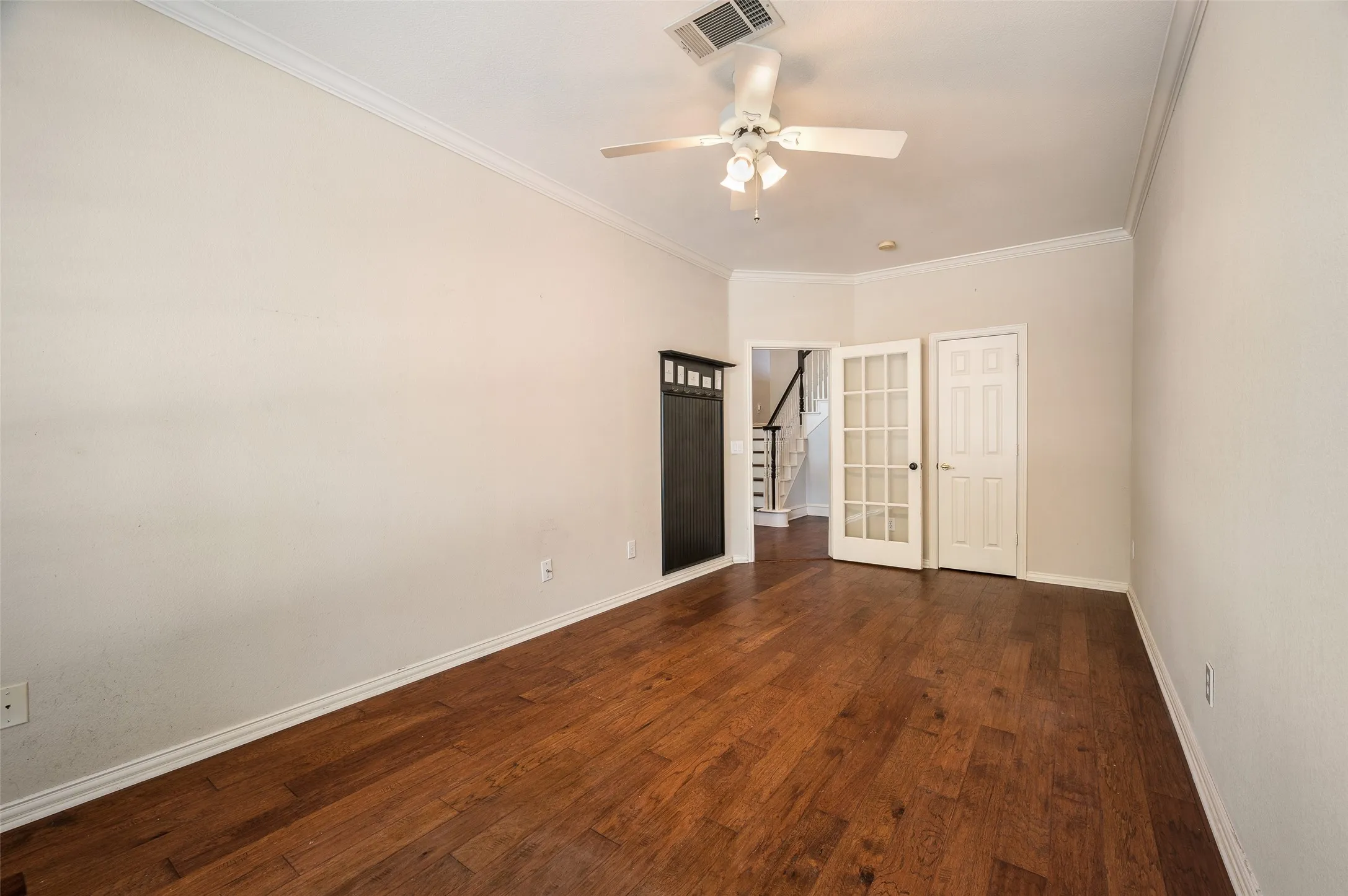 Single Family Residence For Sale in Denton County , 3208 Oak Meadow Drive, Flower Mound, Texas 75028, 4 Bedroom, 3 Bathroom, 2 Garage spaces, 2,707 Sqft, built in 1994, mls#21345720, Real Estate Agent in Flower Mound, Homes For Sale in Denton county, Homes For Sale in Flower Mound, Realtor in Flower Mound Texas, Real Estate Brokerage Independent Realty Texas, Luminita Cordes Realtor