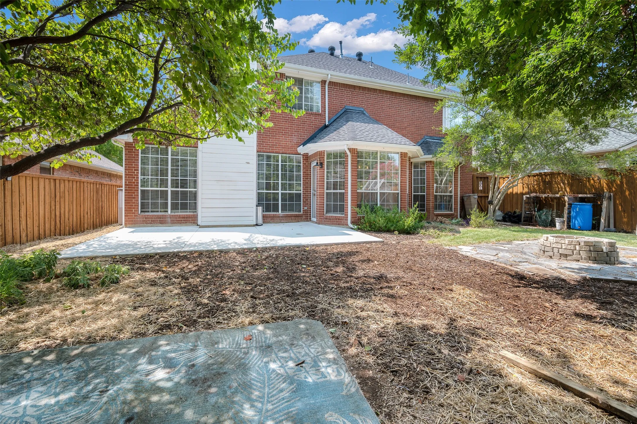 Single Family Residence For Sale in Denton County , 3208 Oak Meadow Drive, Flower Mound, Texas 75028, 4 Bedroom, 3 Bathroom, 2 Garage spaces, 2,707 Sqft, built in 1994, mls#21345720, Real Estate Agent in Flower Mound, Homes For Sale in Denton county, Homes For Sale in Flower Mound, Realtor in Flower Mound Texas, Real Estate Brokerage Independent Realty Texas, Luminita Cordes Realtor