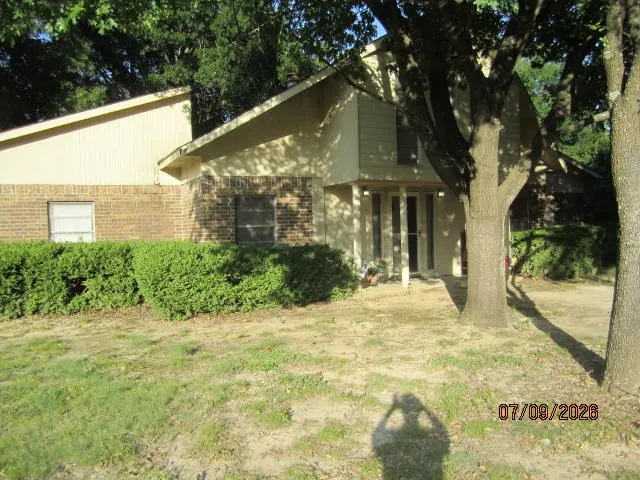 Single Family Residence For Sale in Dallas County , 1530 S Dallas Avenue, Lancaster, Texas 75146, 2 Bedroom, 2 Bathroom, 1 Garage spaces, 3,076 Sqft, built in 1980, mls#21350646, Real Estate Agent in Lancaster, Homes For Sale in Dallas county, Homes For Sale in Lancaster, Realtor in Lancaster Texas, Real Estate Brokerage Independent Realty Texas, Luminita Cordes Realtor